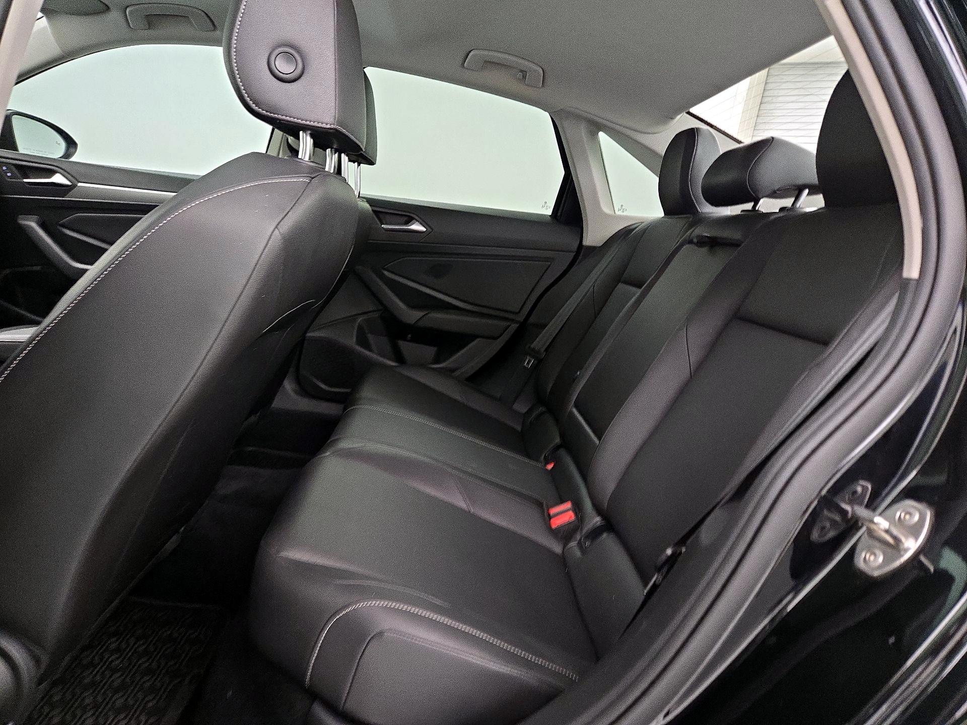 Thumbnail: 2019 Volkswagen Jetta - 20