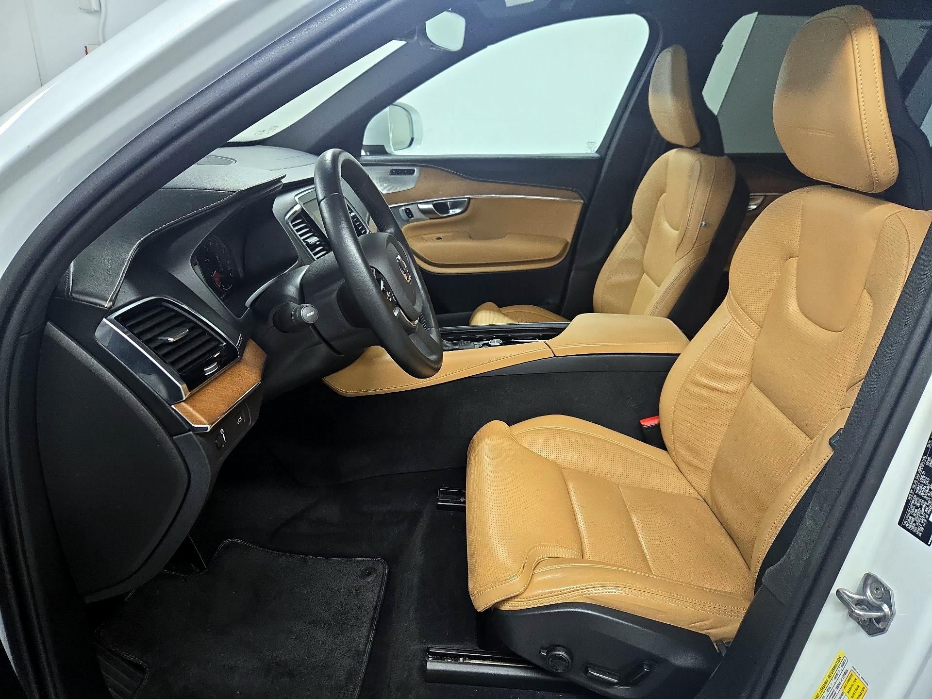 Thumbnail: 2017 Volvo XC90 - 11