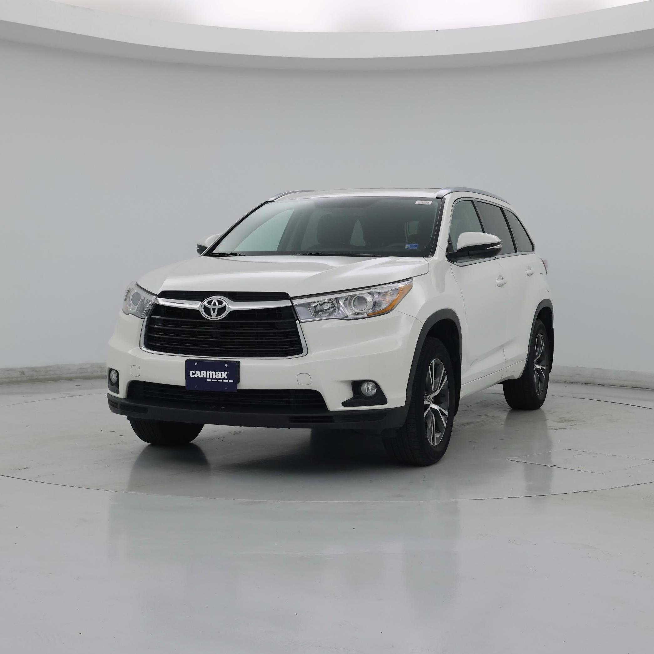 Thumbnail: 2016 Toyota Highlander - 4