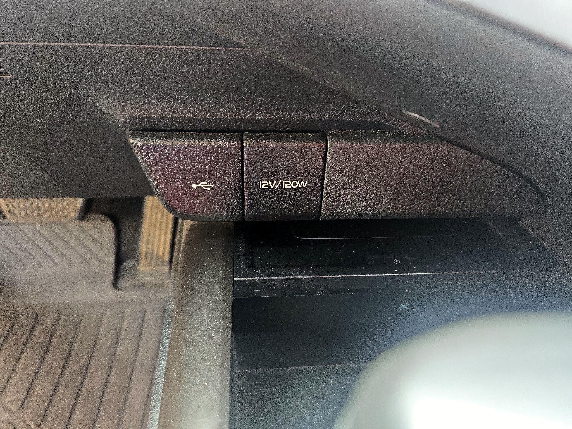 Thumbnail: 2021 Toyota Camry - 18