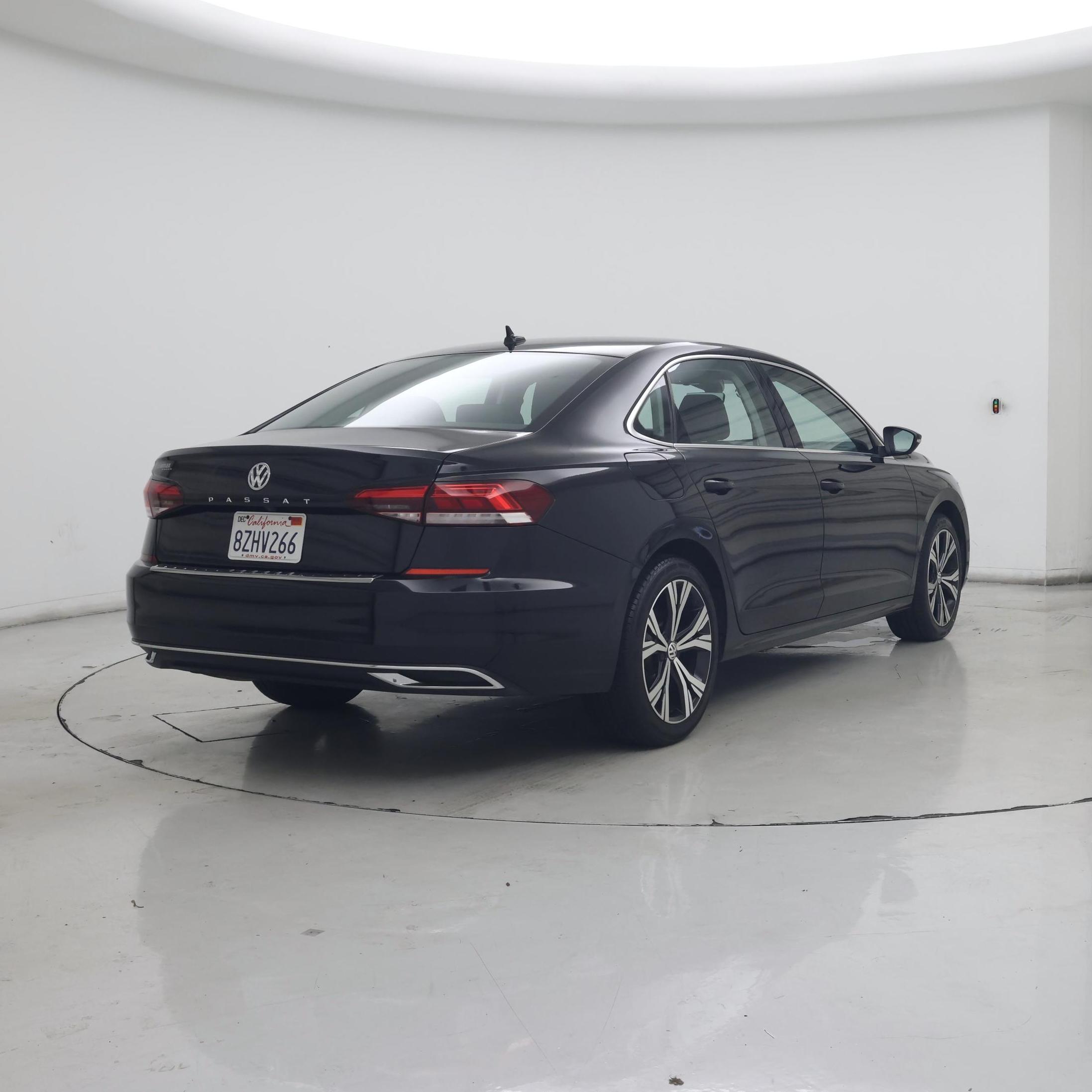 Thumbnail: 2022 Volkswagen Passat - 8