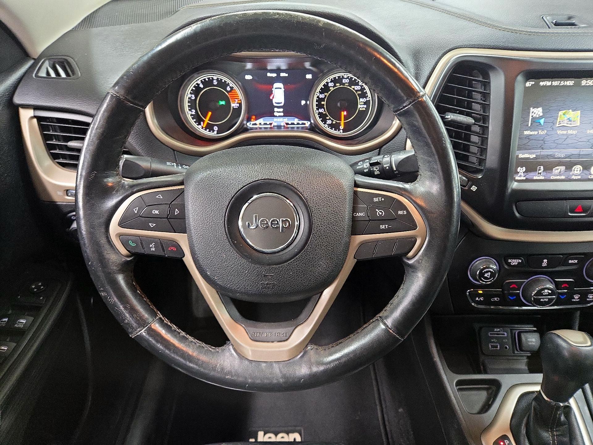 Thumbnail: 2017 Jeep Cherokee - 10