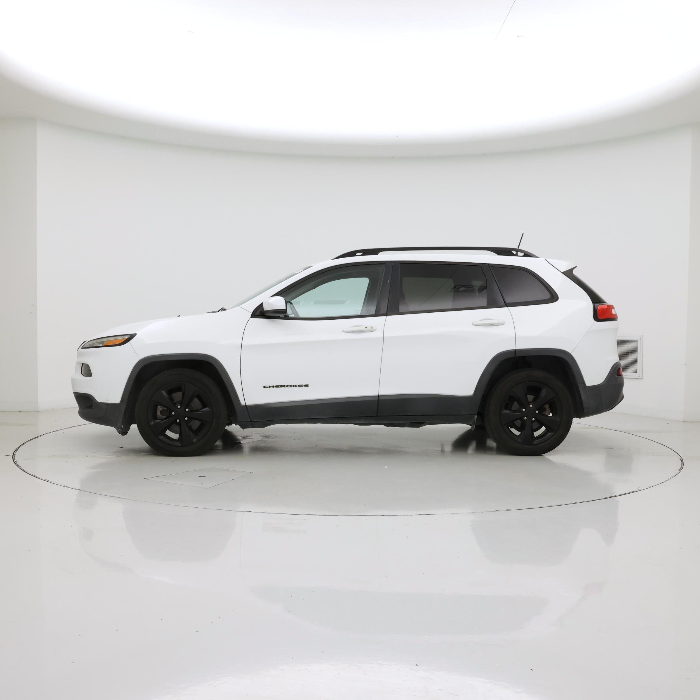 Thumbnail: 2017 Jeep Cherokee - 3
