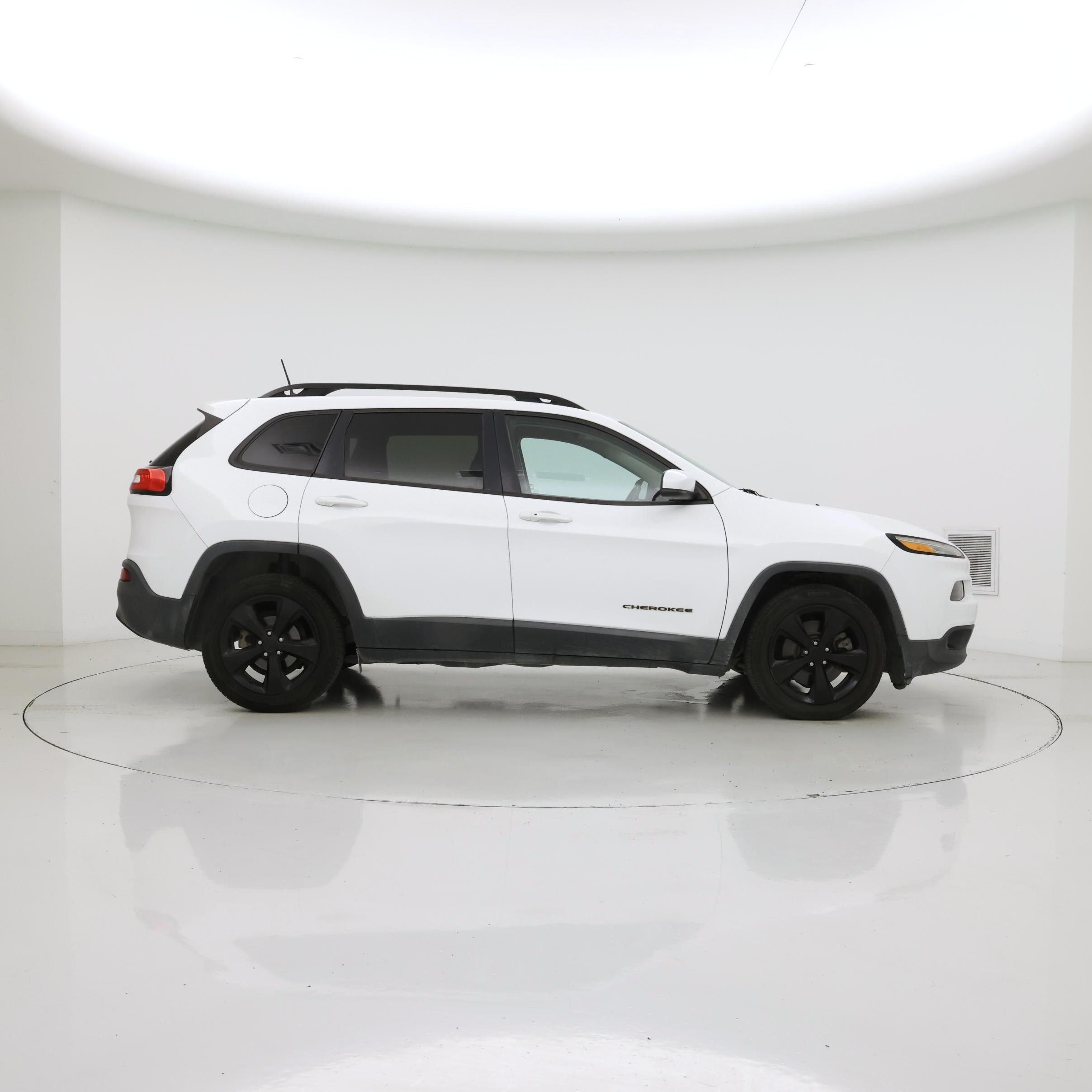 Thumbnail: 2017 Jeep Cherokee - 7