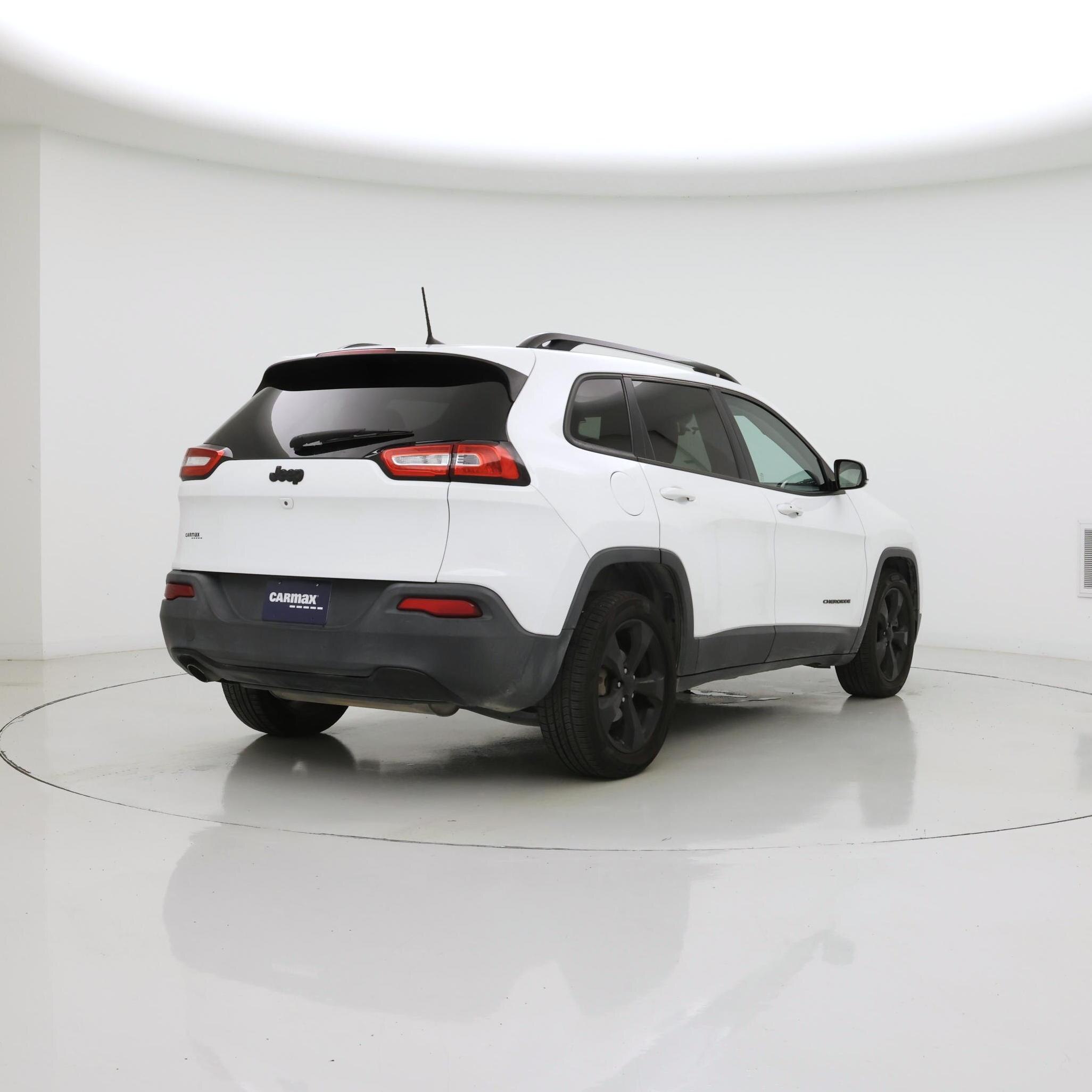 Thumbnail: 2017 Jeep Cherokee - 8