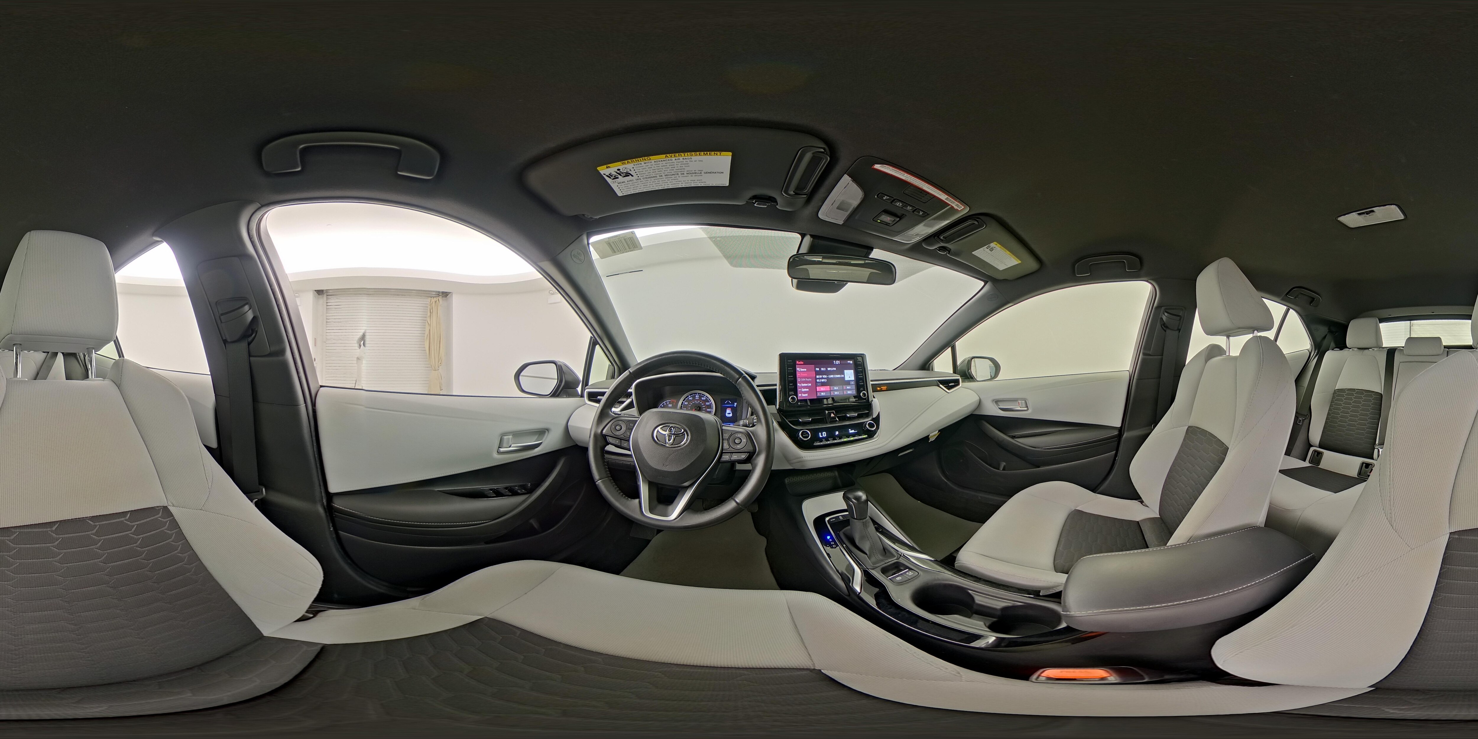 2022 Toyota Corolla Hatchback SE - Photo 27