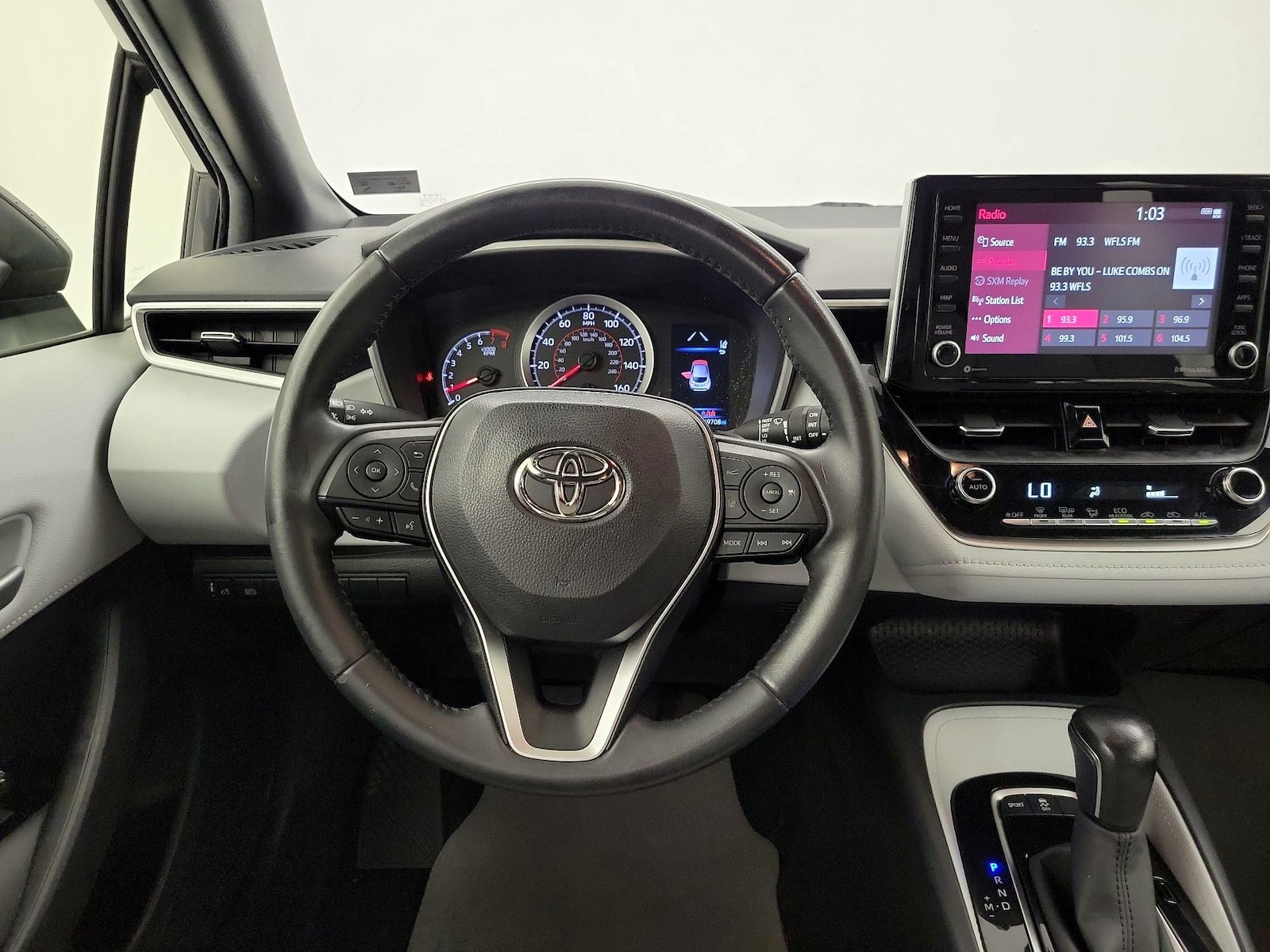 2022 Toyota Corolla Hatchback SE - Photo 11