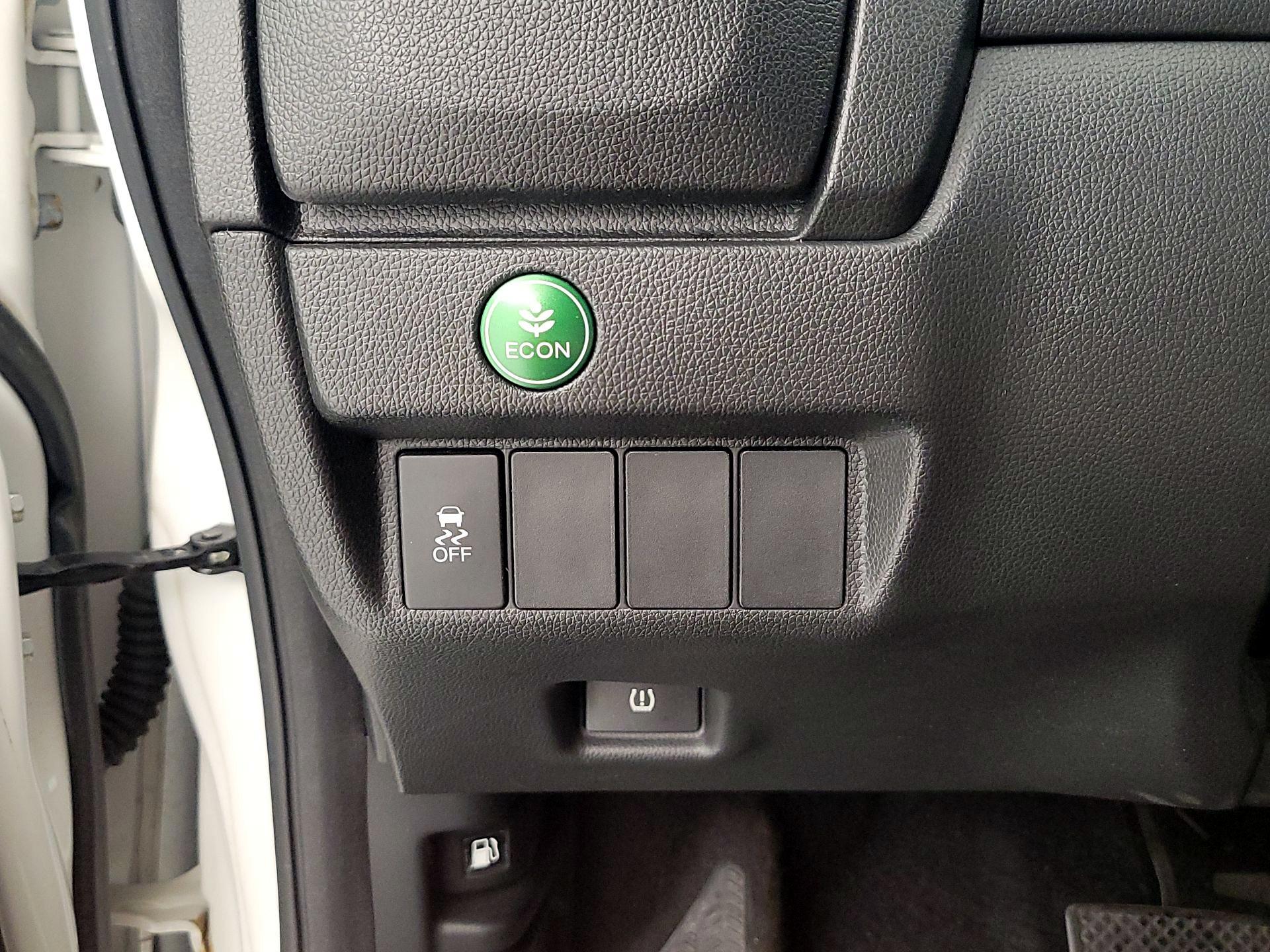 Thumbnail: 2015 Honda Fit - 13