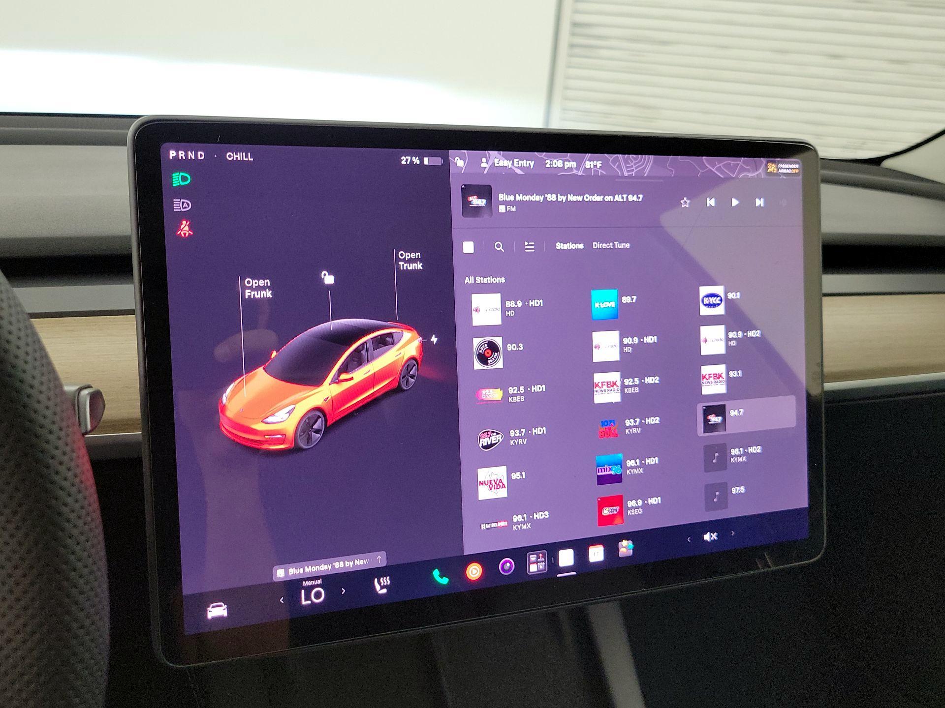 Thumbnail: 2022 Tesla Model 3 - 15