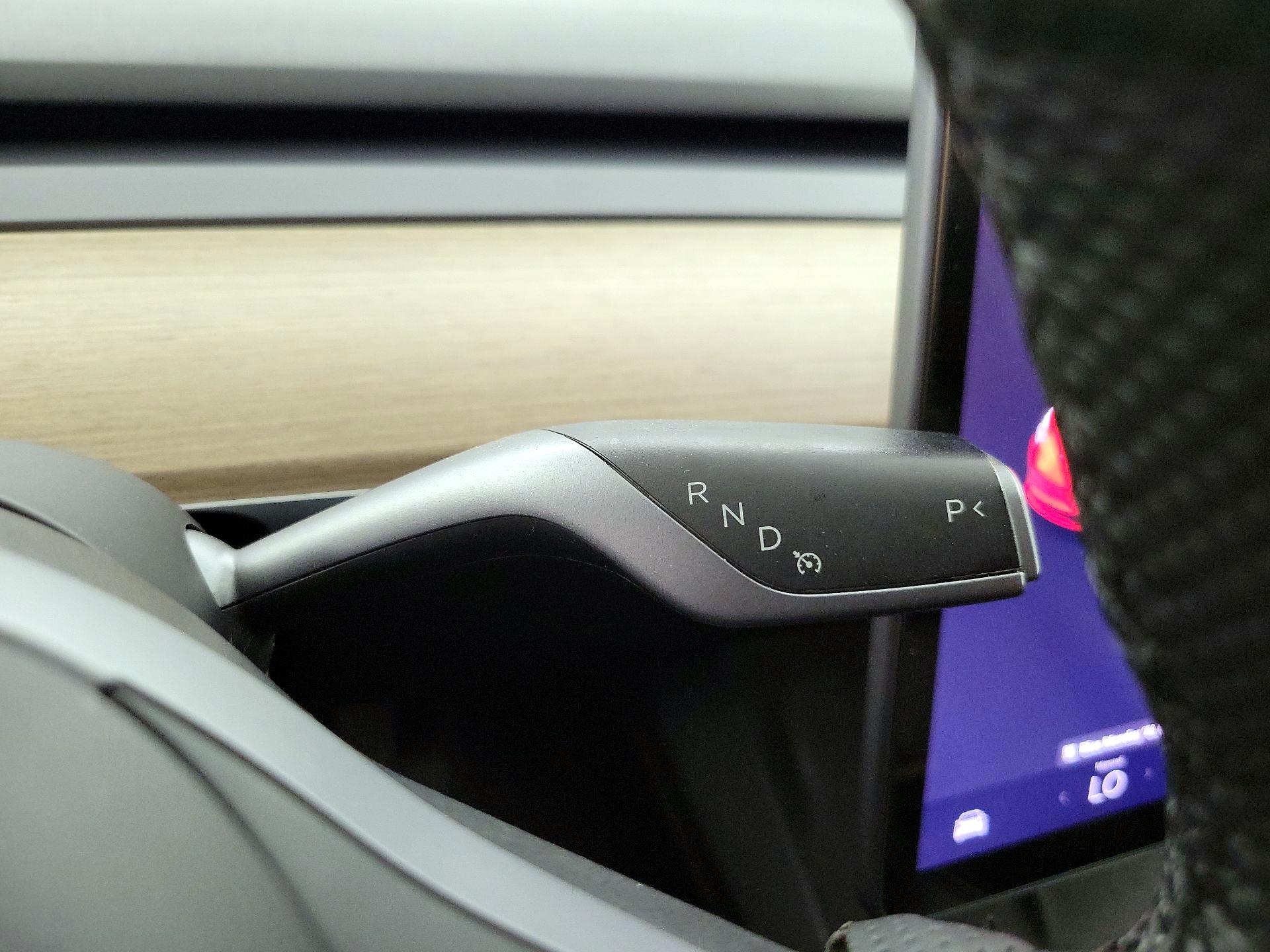 Thumbnail: 2022 Tesla Model 3 - 17