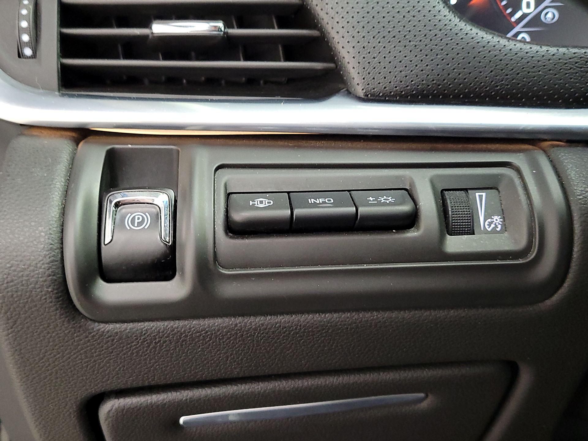 Thumbnail: 2015 Cadillac XTS - 13