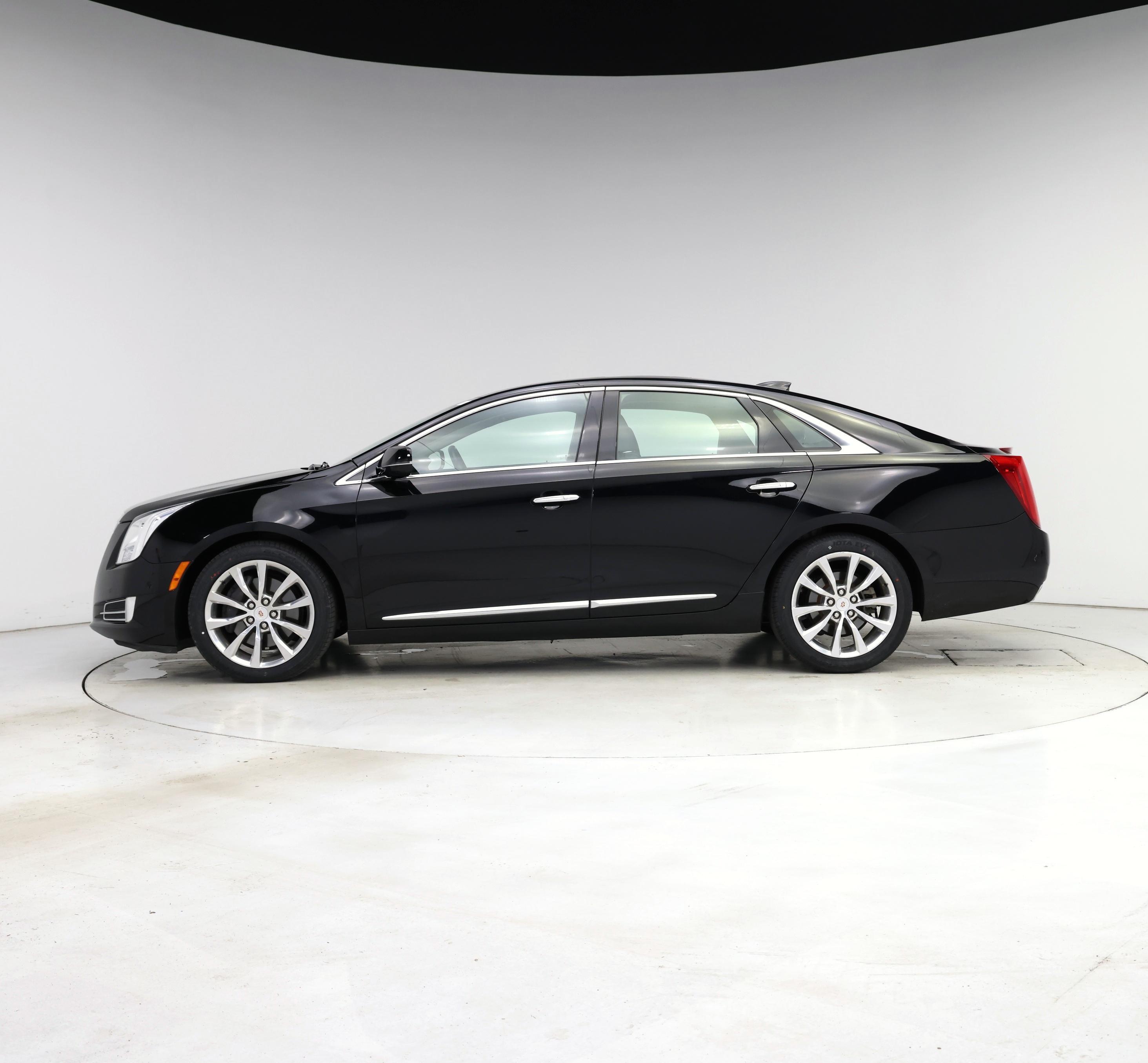Thumbnail: 2015 Cadillac XTS - 3