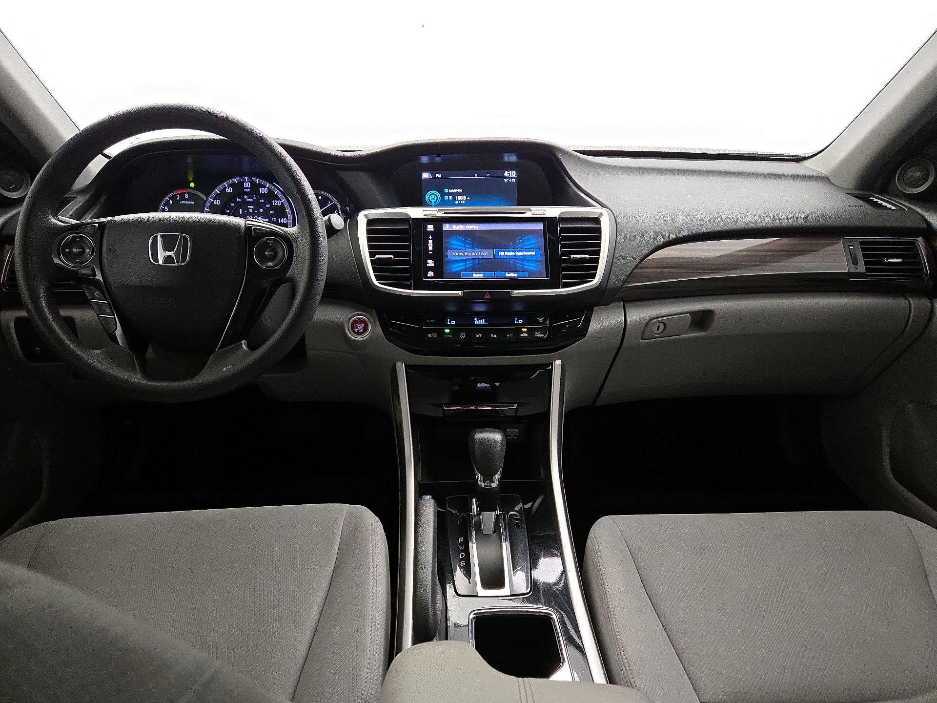 Thumbnail: 2016 Honda Accord - 9