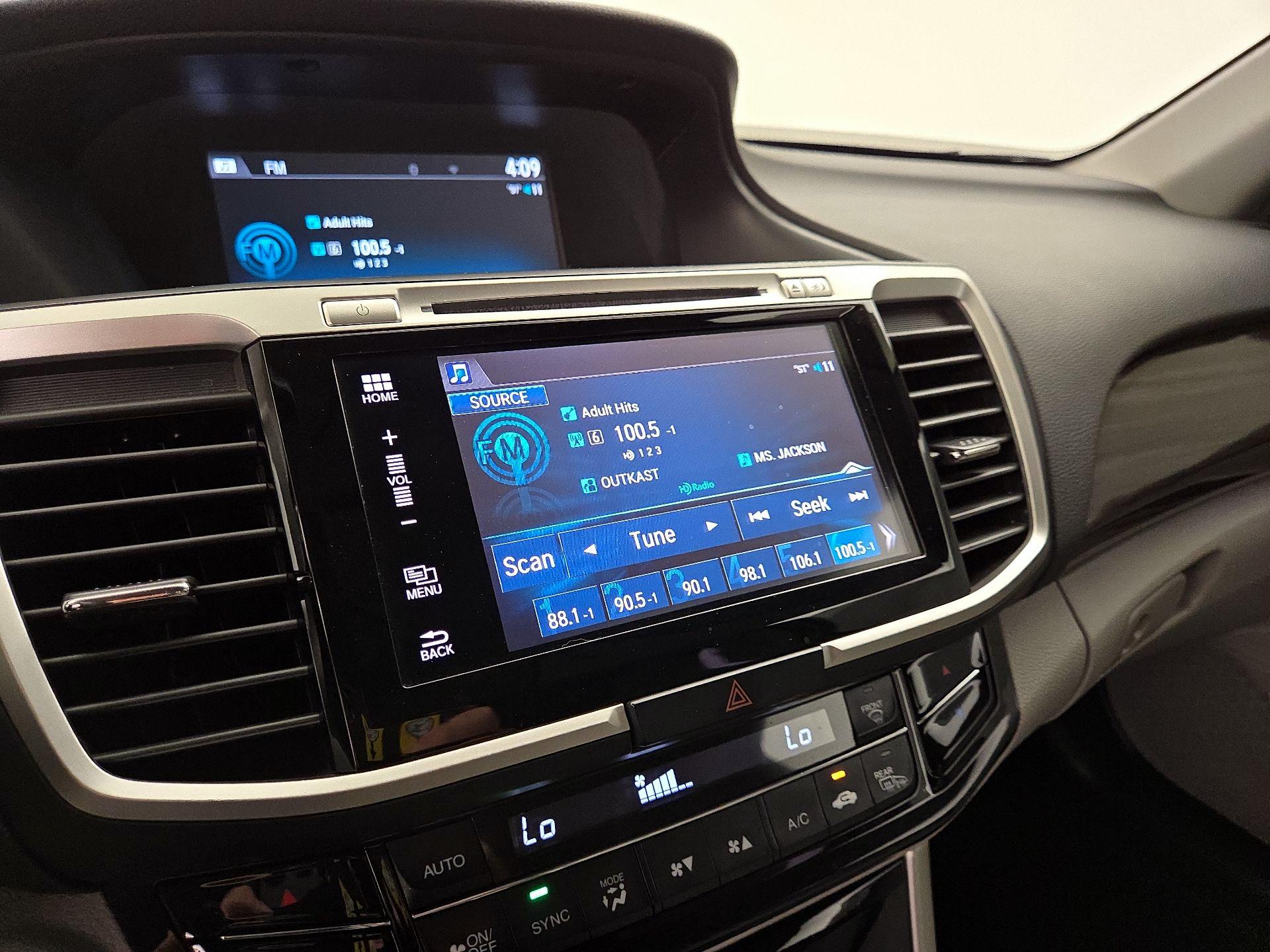 Thumbnail: 2016 Honda Accord - 15