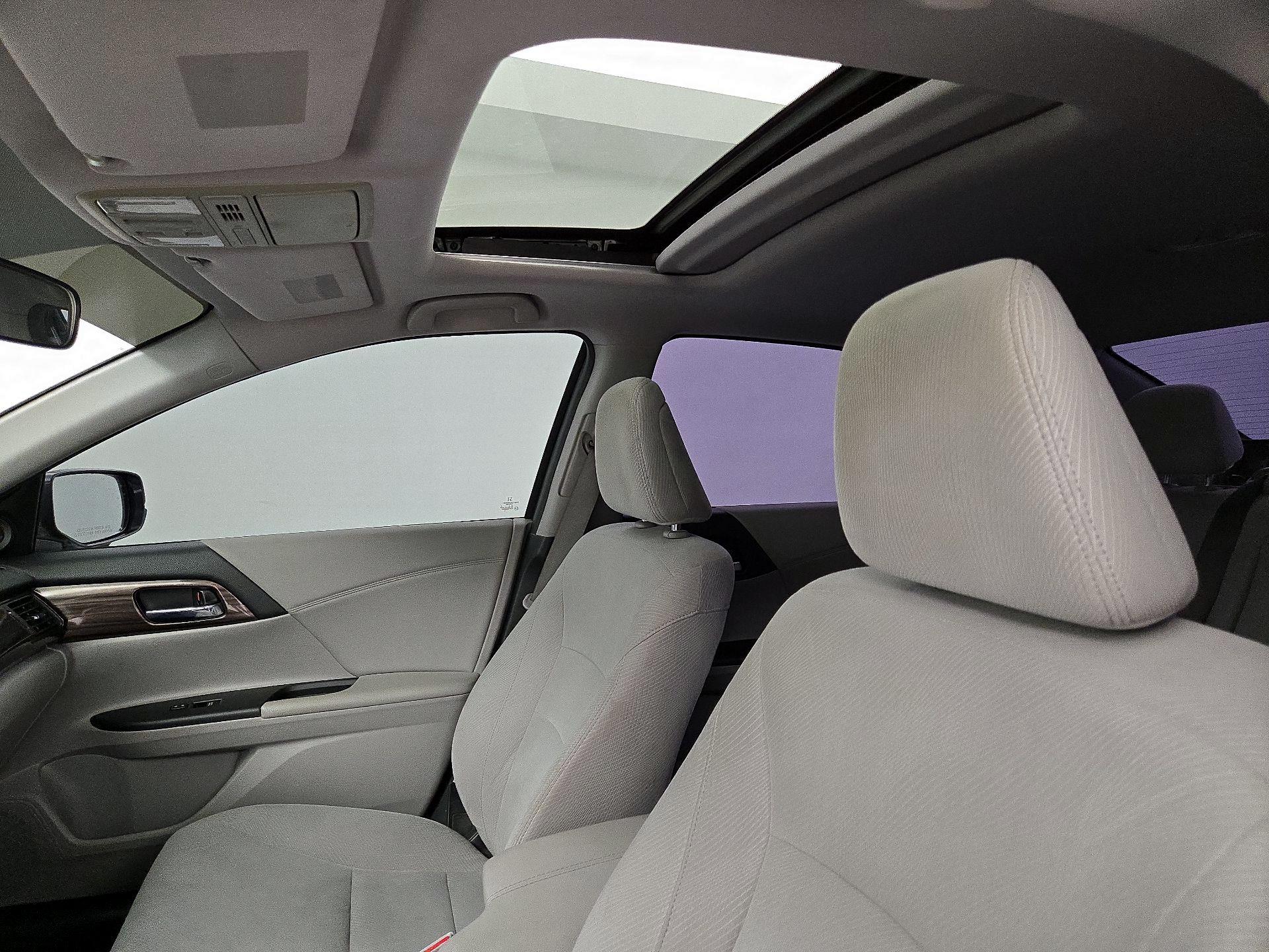 Thumbnail: 2016 Honda Accord - 19