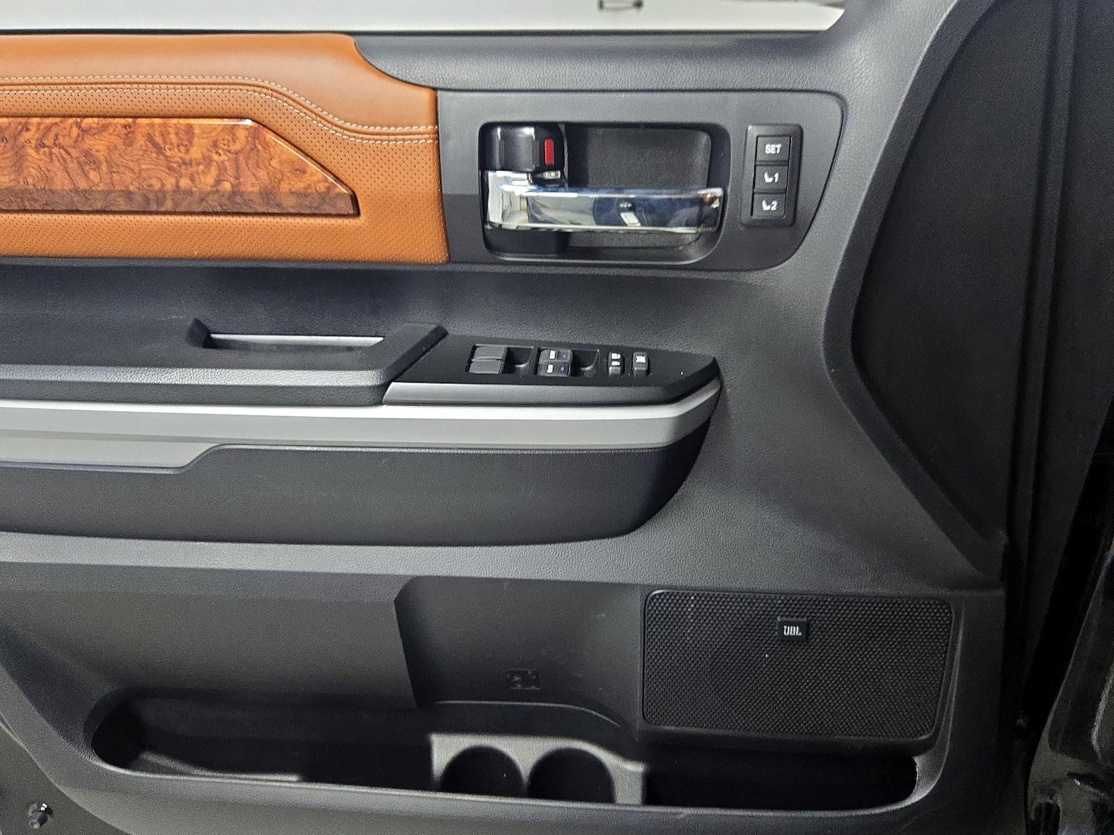 2020 Toyota Tundra 1794 Edition - Photo 13