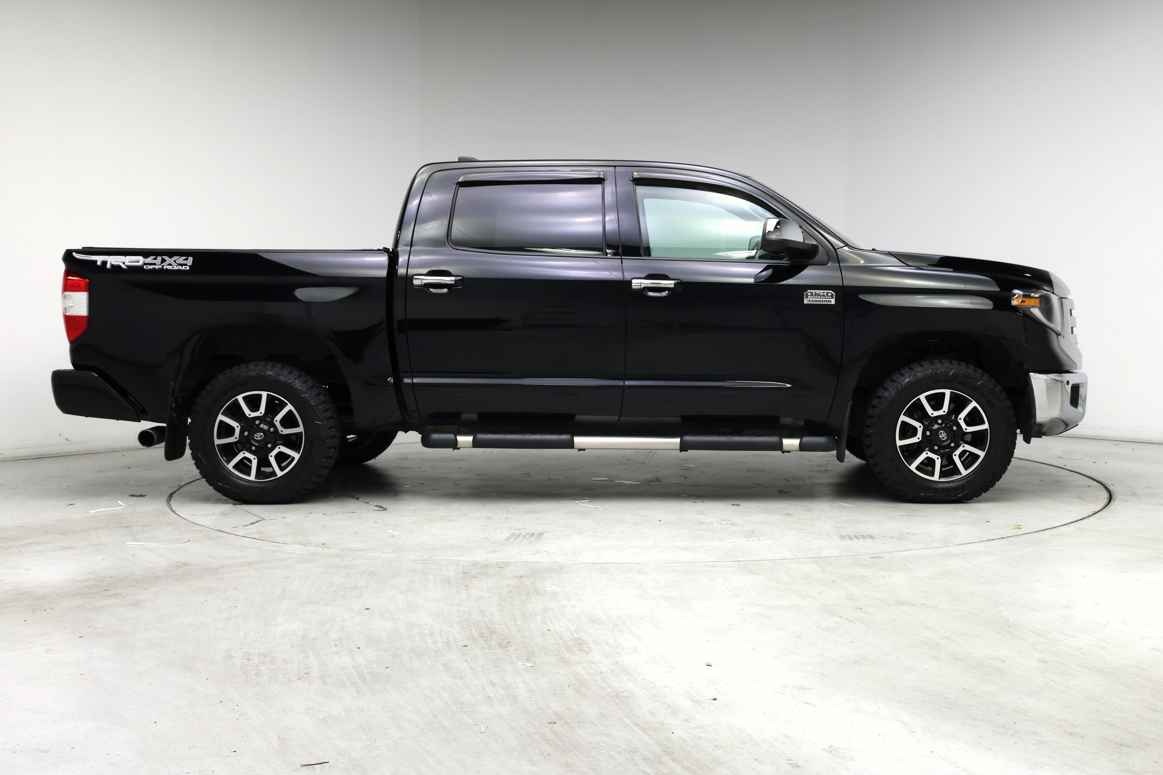 Thumbnail: 2020 Toyota Tundra - 7