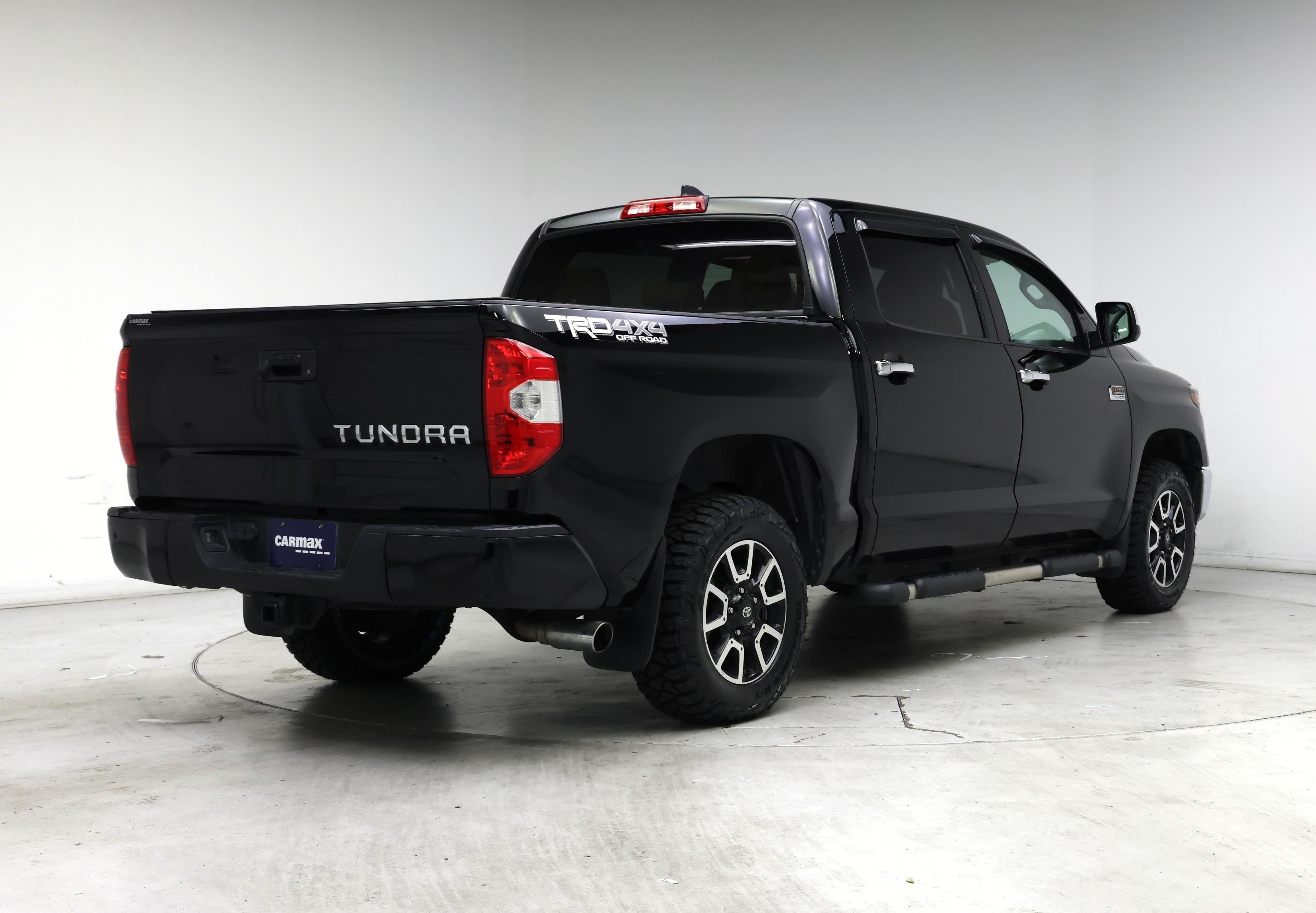 Thumbnail: 2020 Toyota Tundra - 8