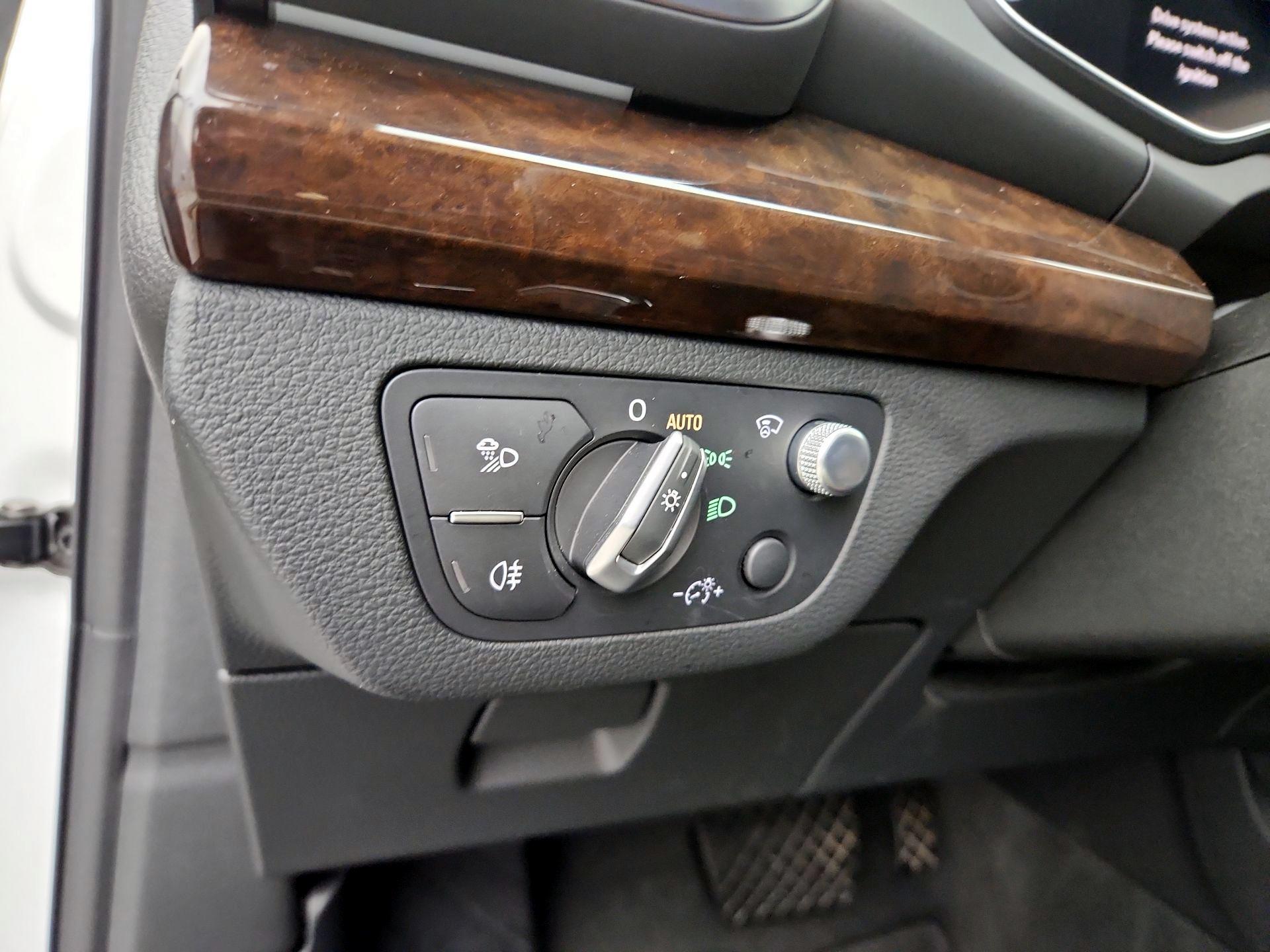 Thumbnail: 2019 Audi Q5 - 13