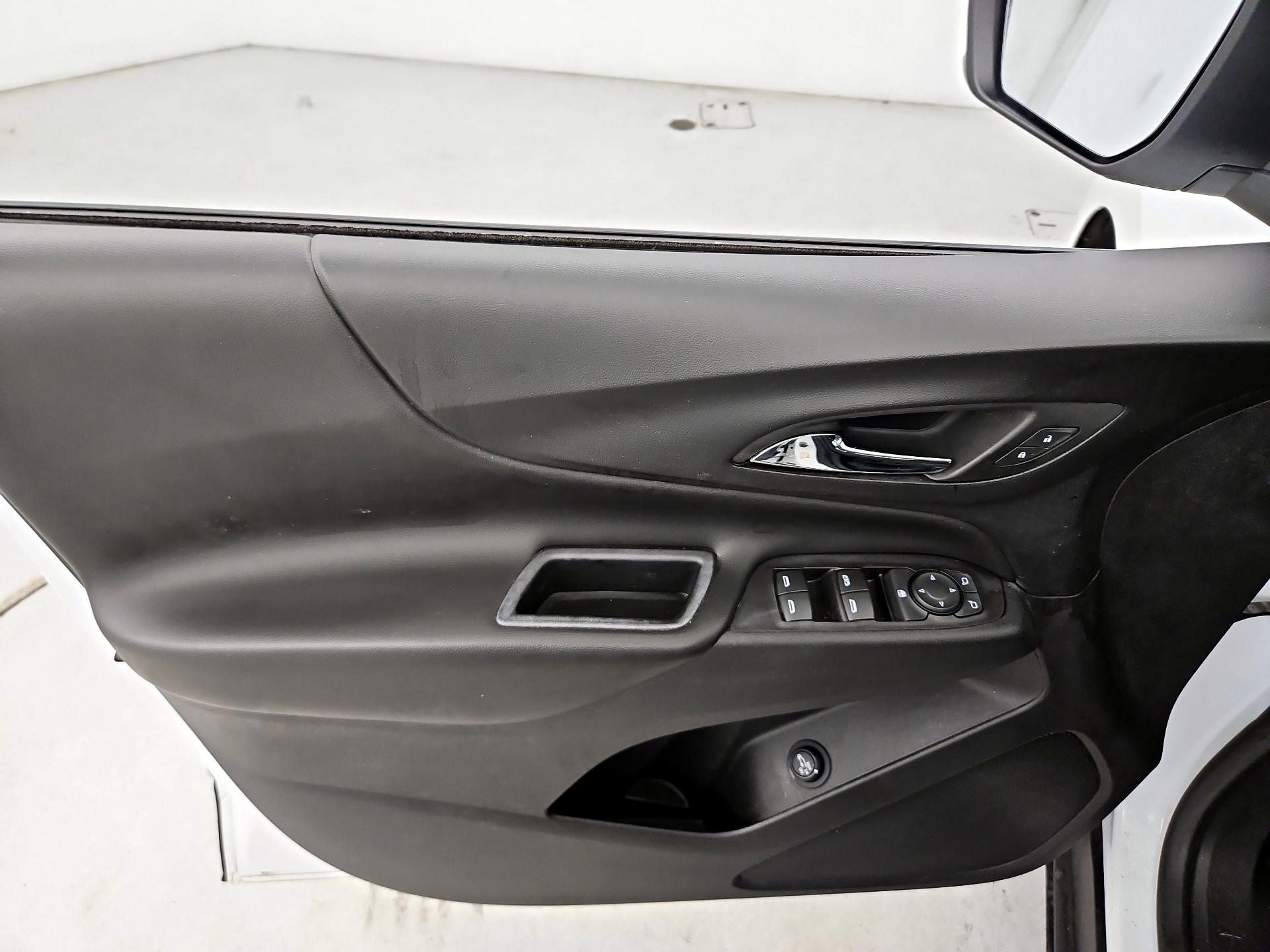 Thumbnail: 2019 Chevrolet Equinox - 12