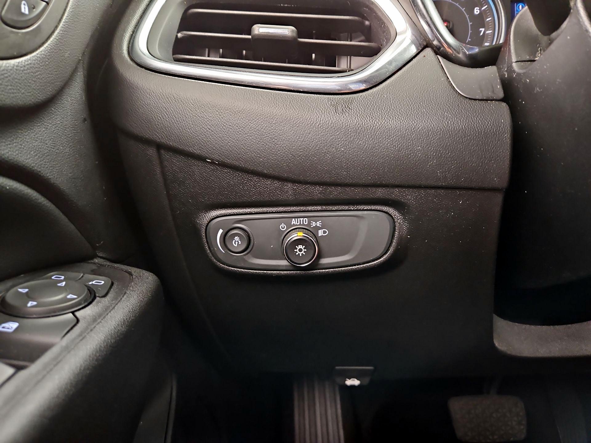 Thumbnail: 2019 Chevrolet Equinox - 13