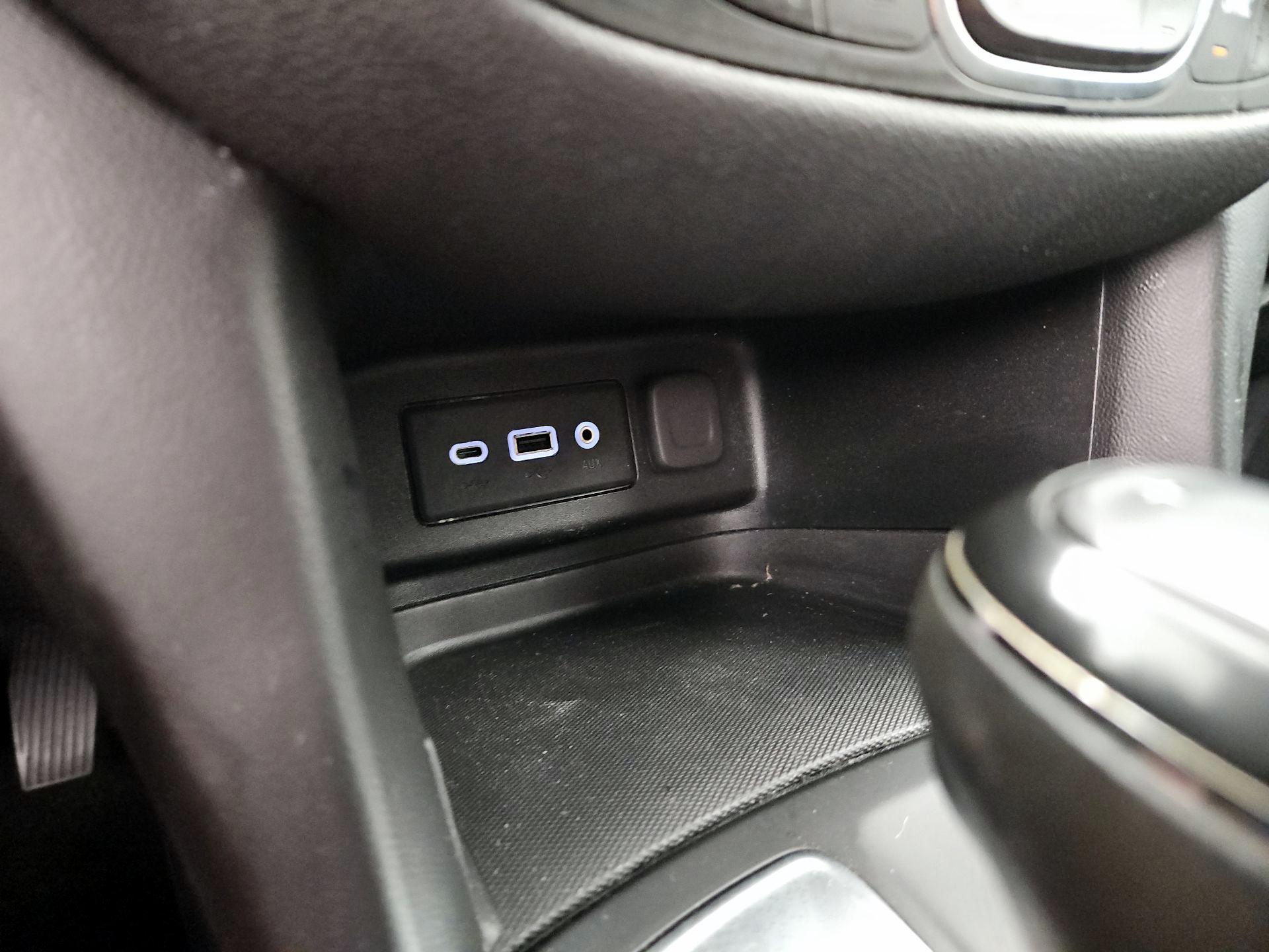 Thumbnail: 2019 Chevrolet Equinox - 18