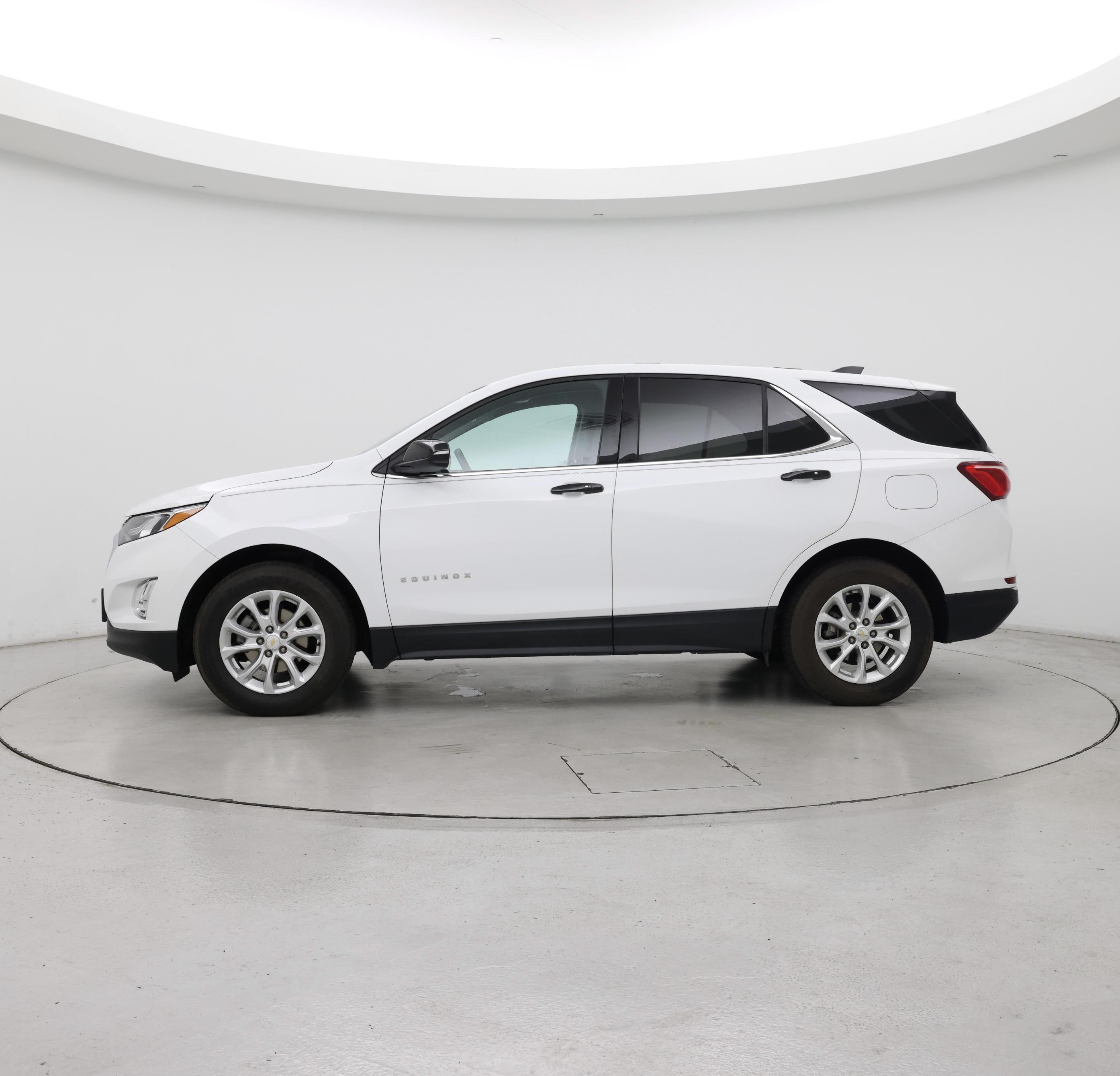 Thumbnail: 2019 Chevrolet Equinox - 3