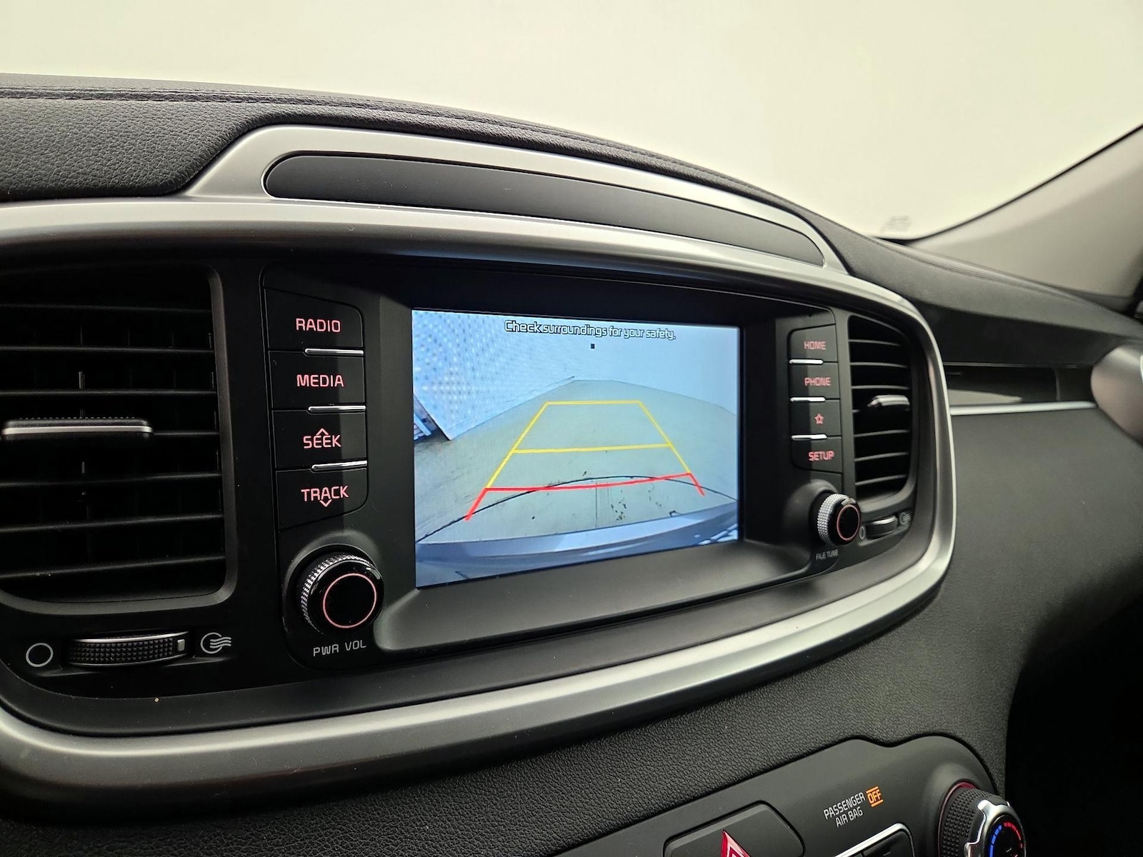 2019 Kia Sorento LX - Photo 15