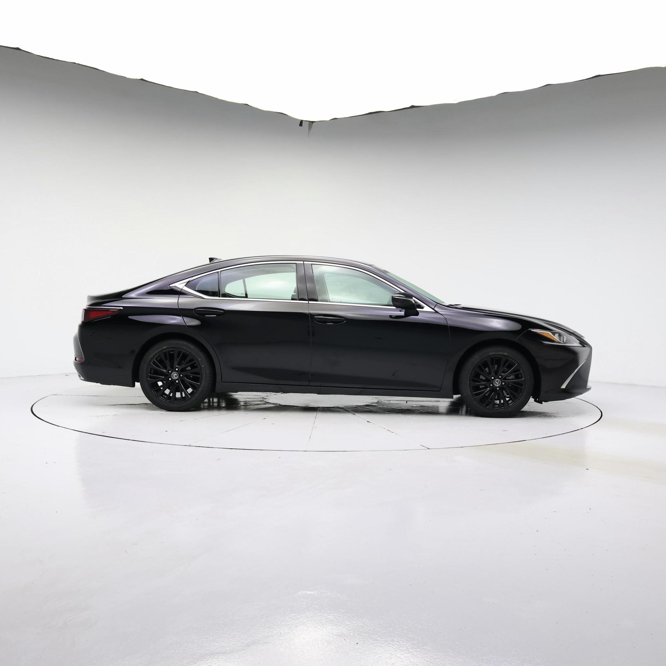 Thumbnail: 2020 Lexus ES - 7