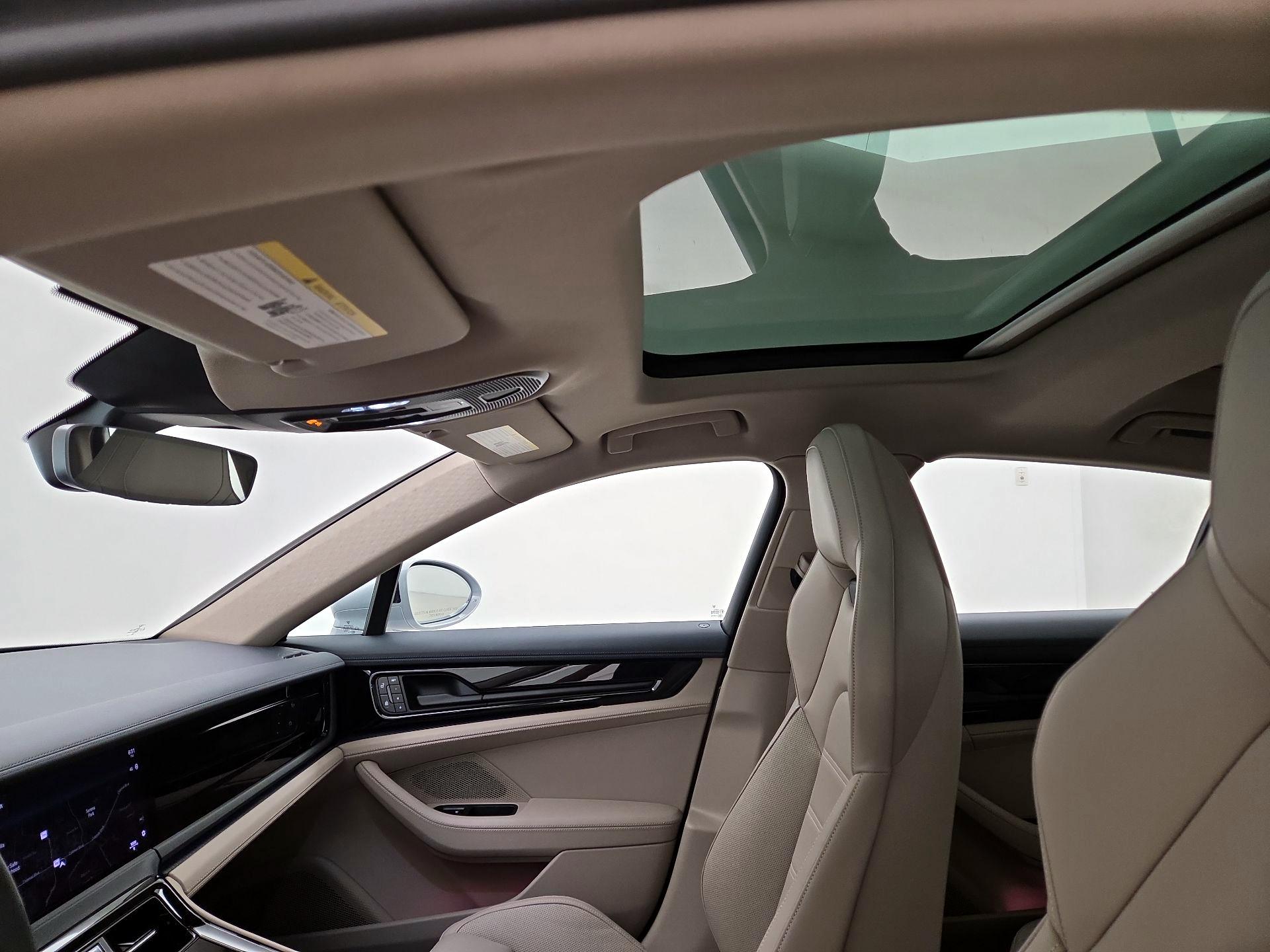 Thumbnail: 2024 Porsche Panamera - 20