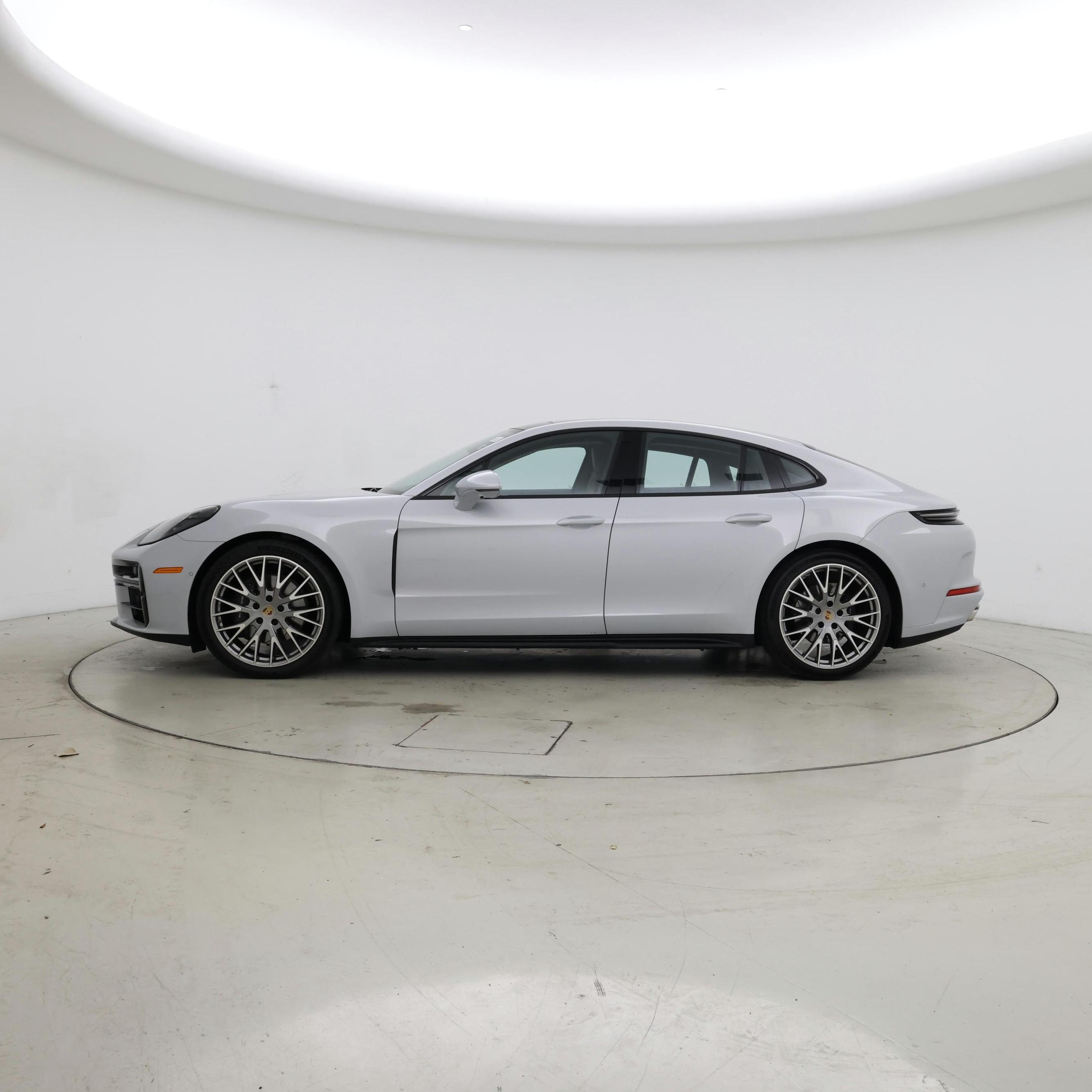 Thumbnail: 2024 Porsche Panamera - 3