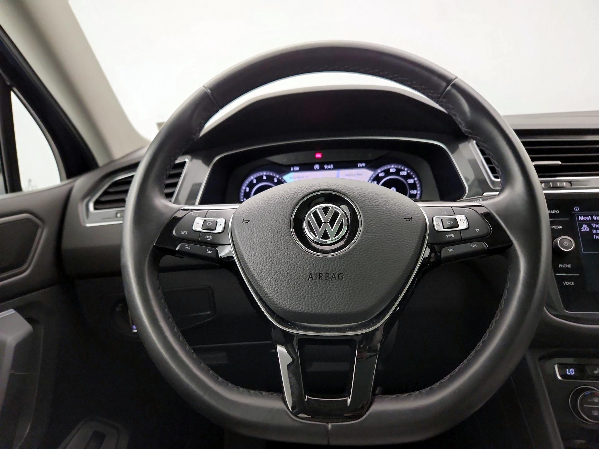 Thumbnail: 2019 Volkswagen Tiguan - 10