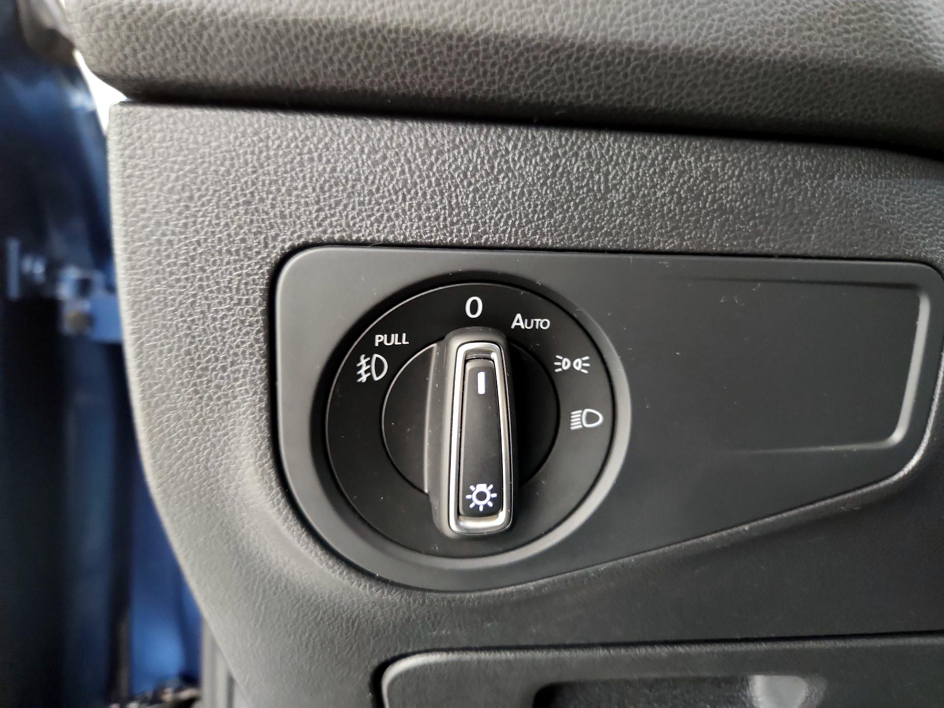 Thumbnail: 2019 Volkswagen Tiguan - 13