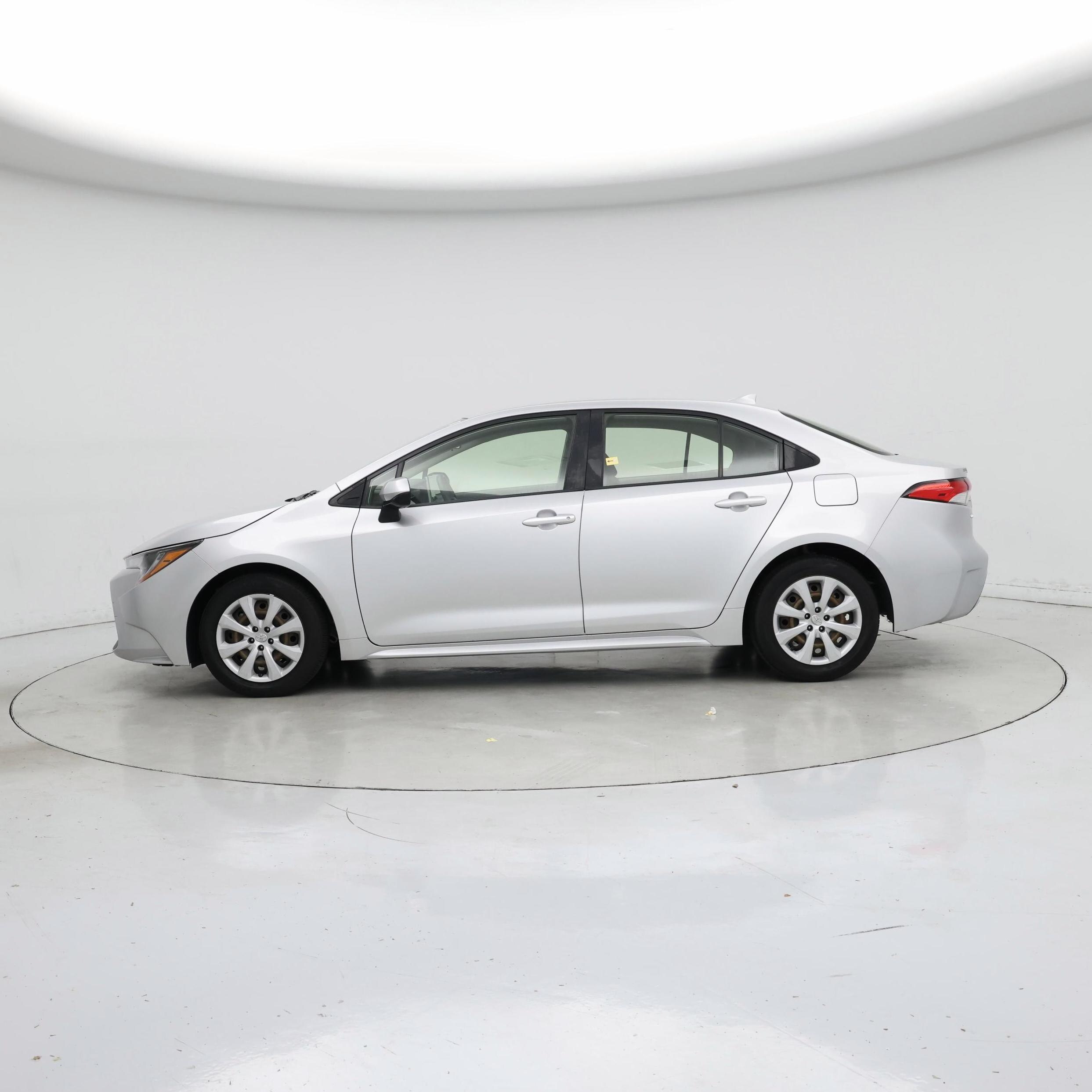 Thumbnail: 2021 Toyota Corolla - 3