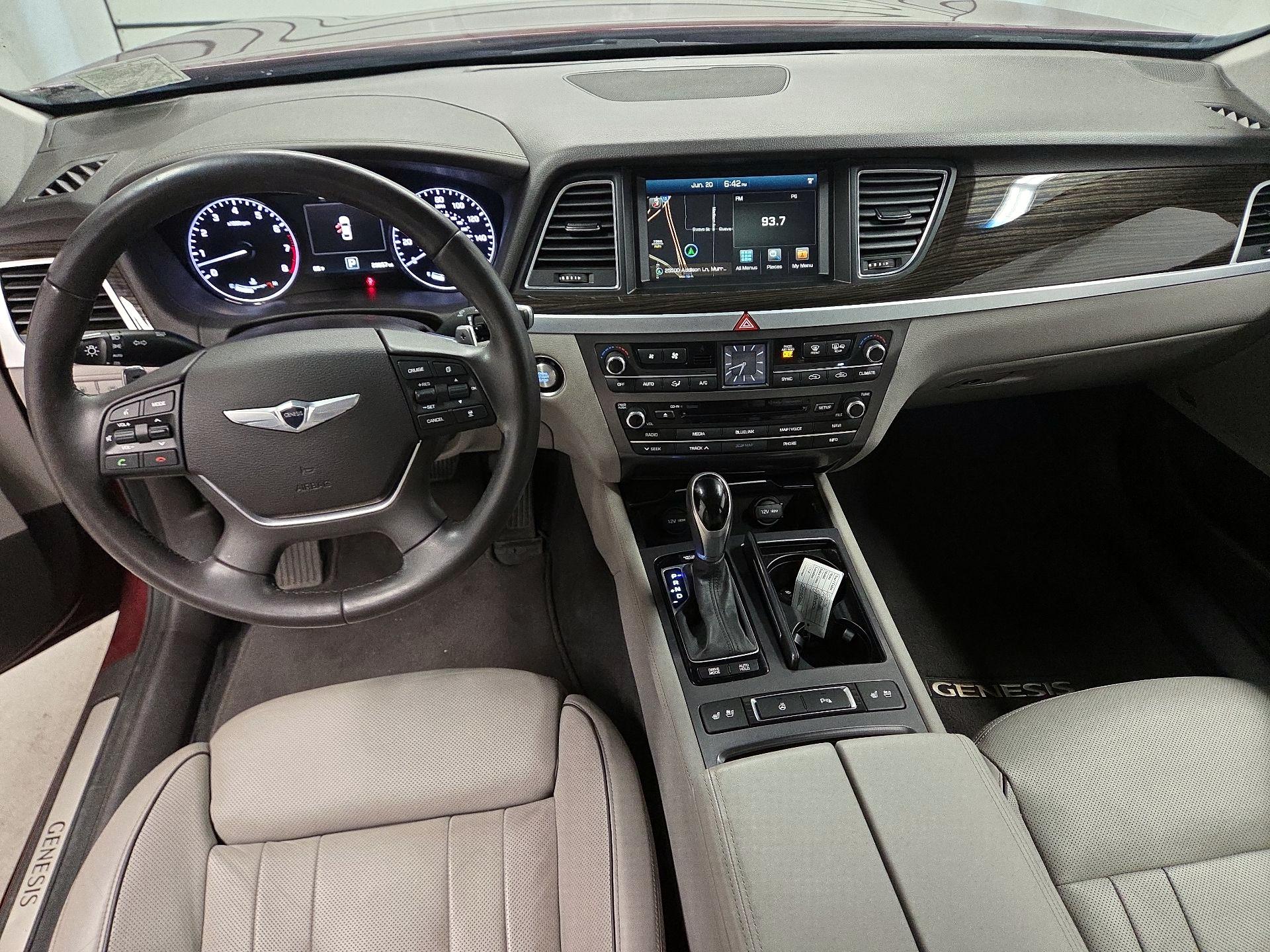 Thumbnail: 2015 Hyundai Genesis - 9