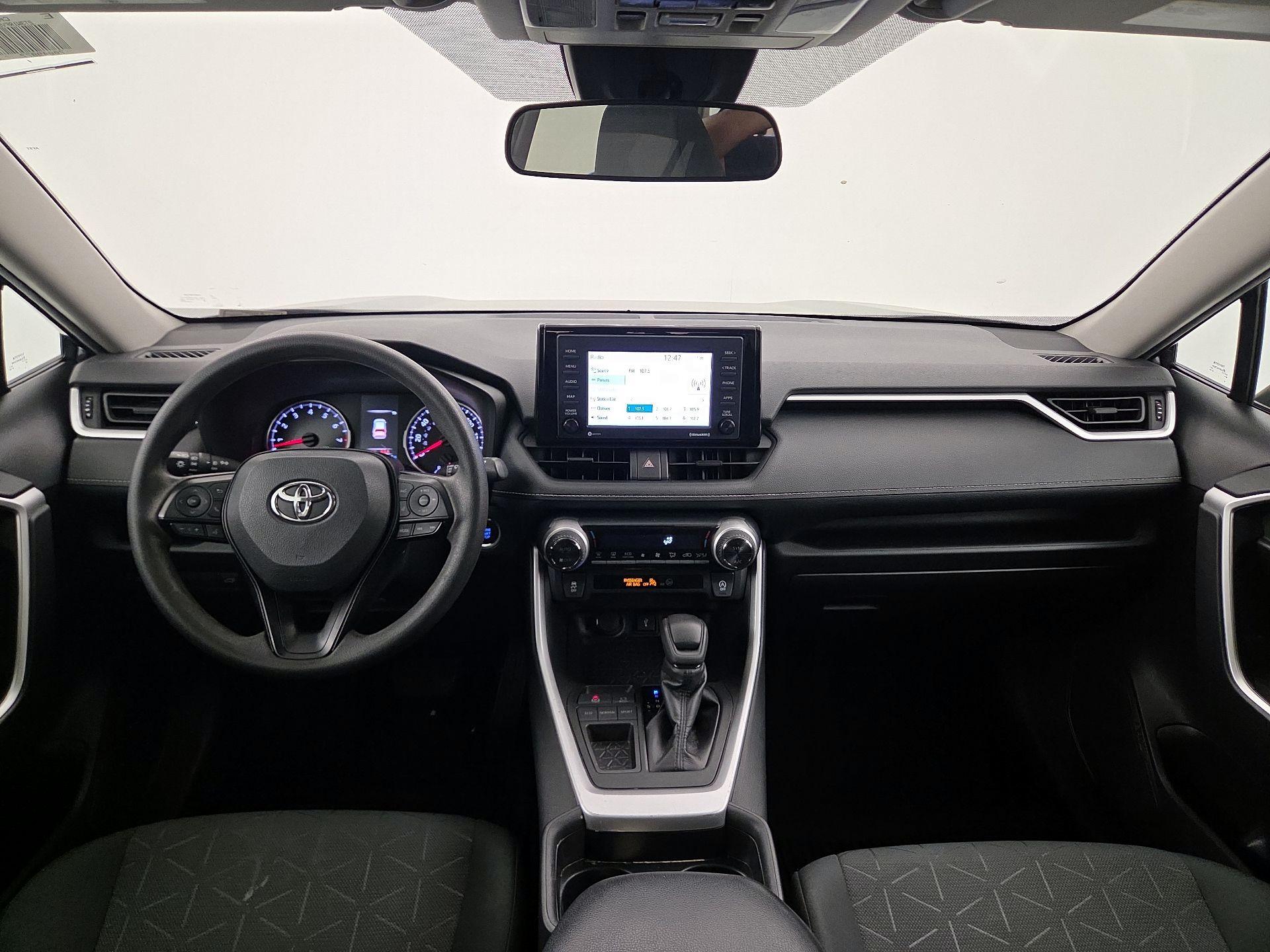 Thumbnail: 2020 Toyota RAV4 - 9
