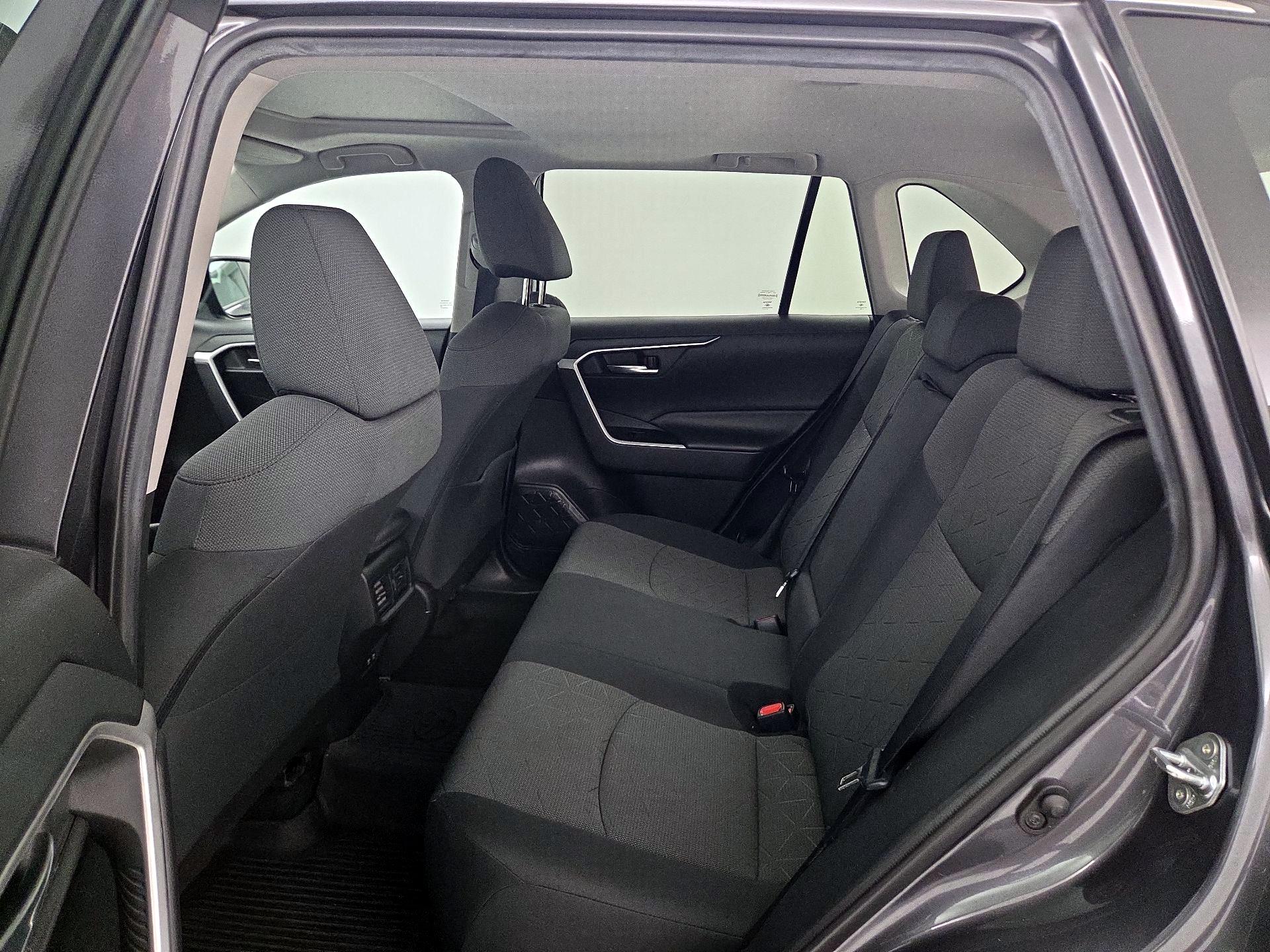 Thumbnail: 2020 Toyota RAV4 - 20