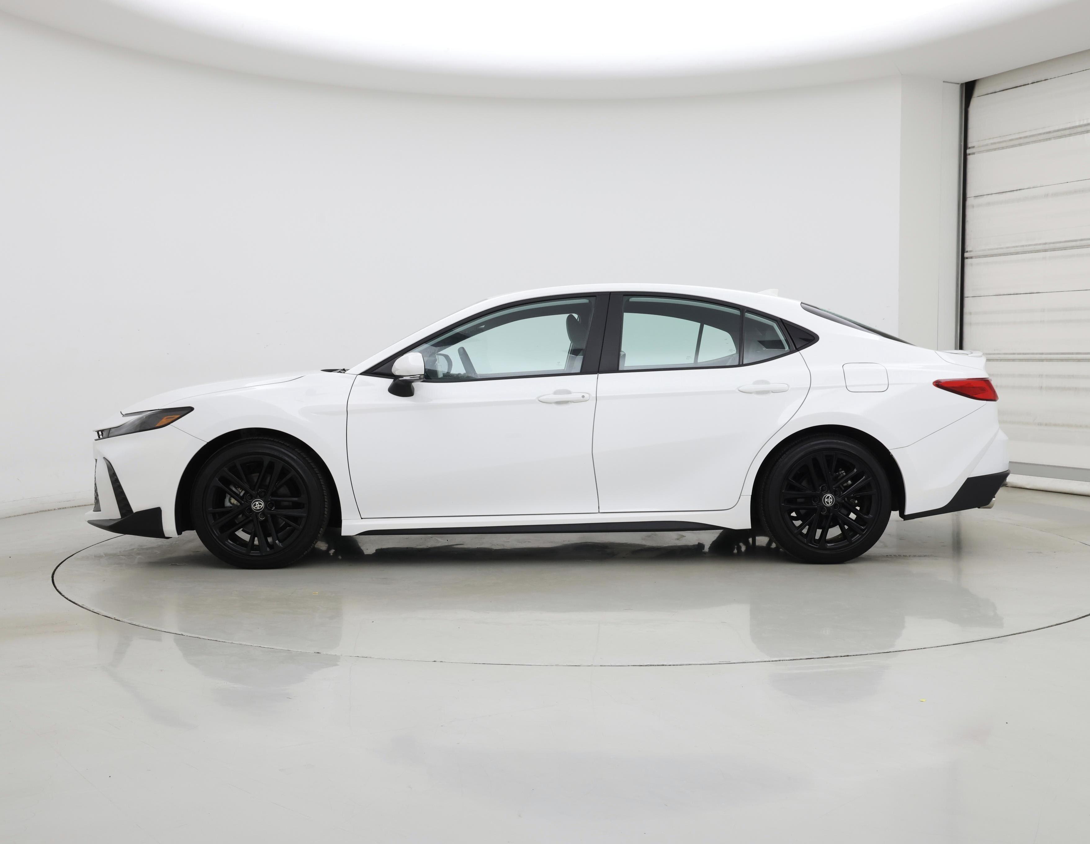 Thumbnail: 2025 Toyota Camry - 3
