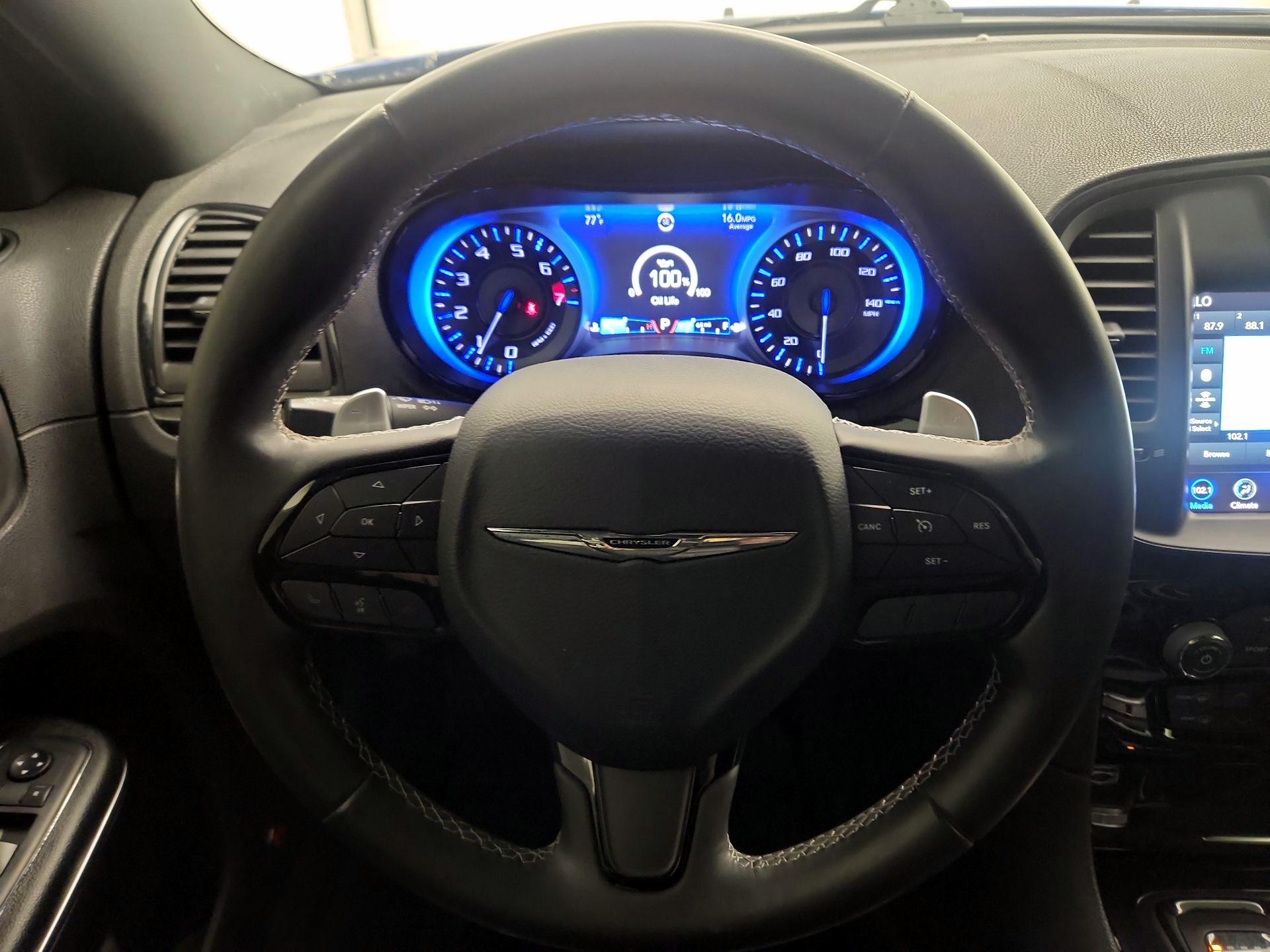 Thumbnail: 2018 Chrysler 300 - 10