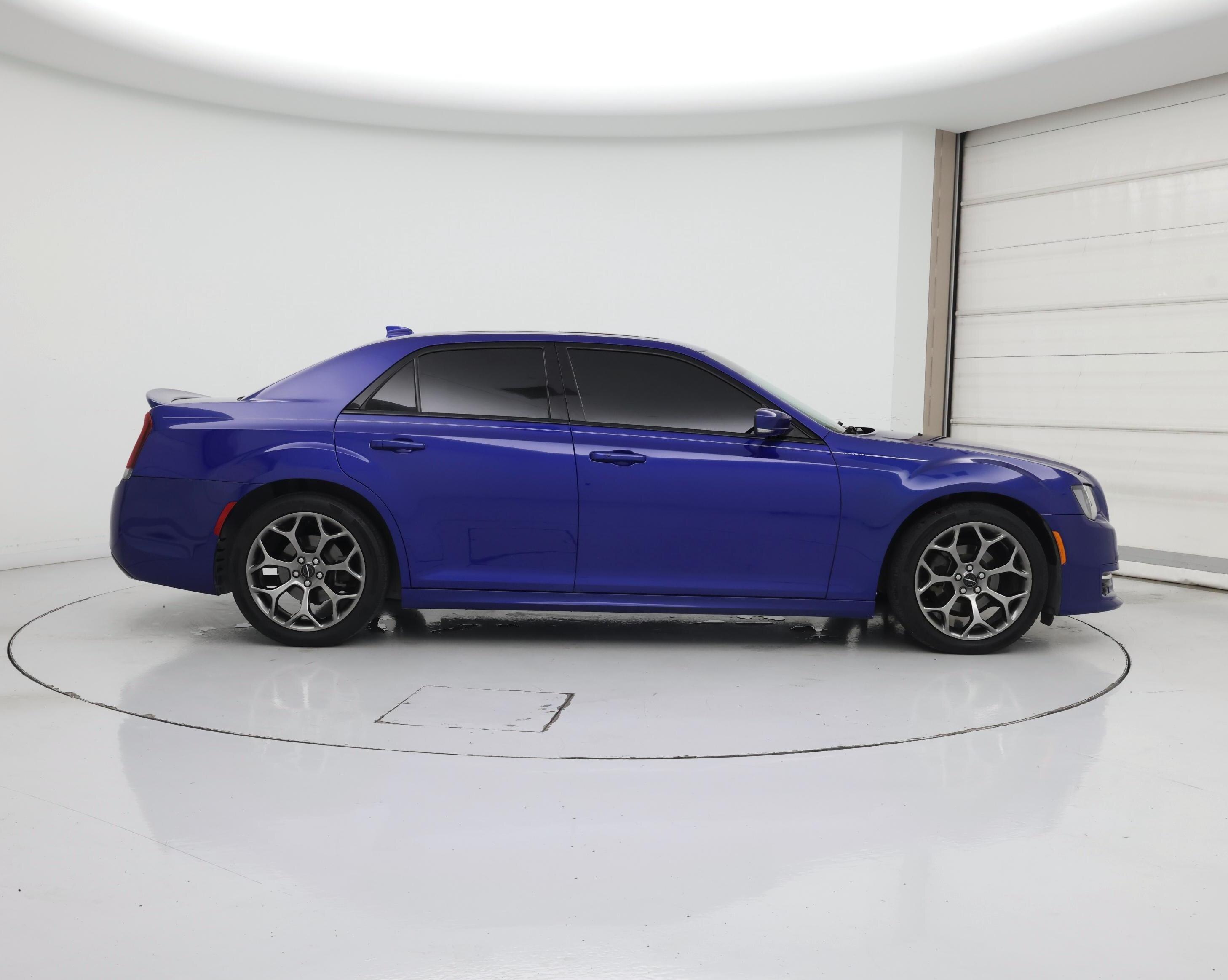 Thumbnail: 2018 Chrysler 300 - 7