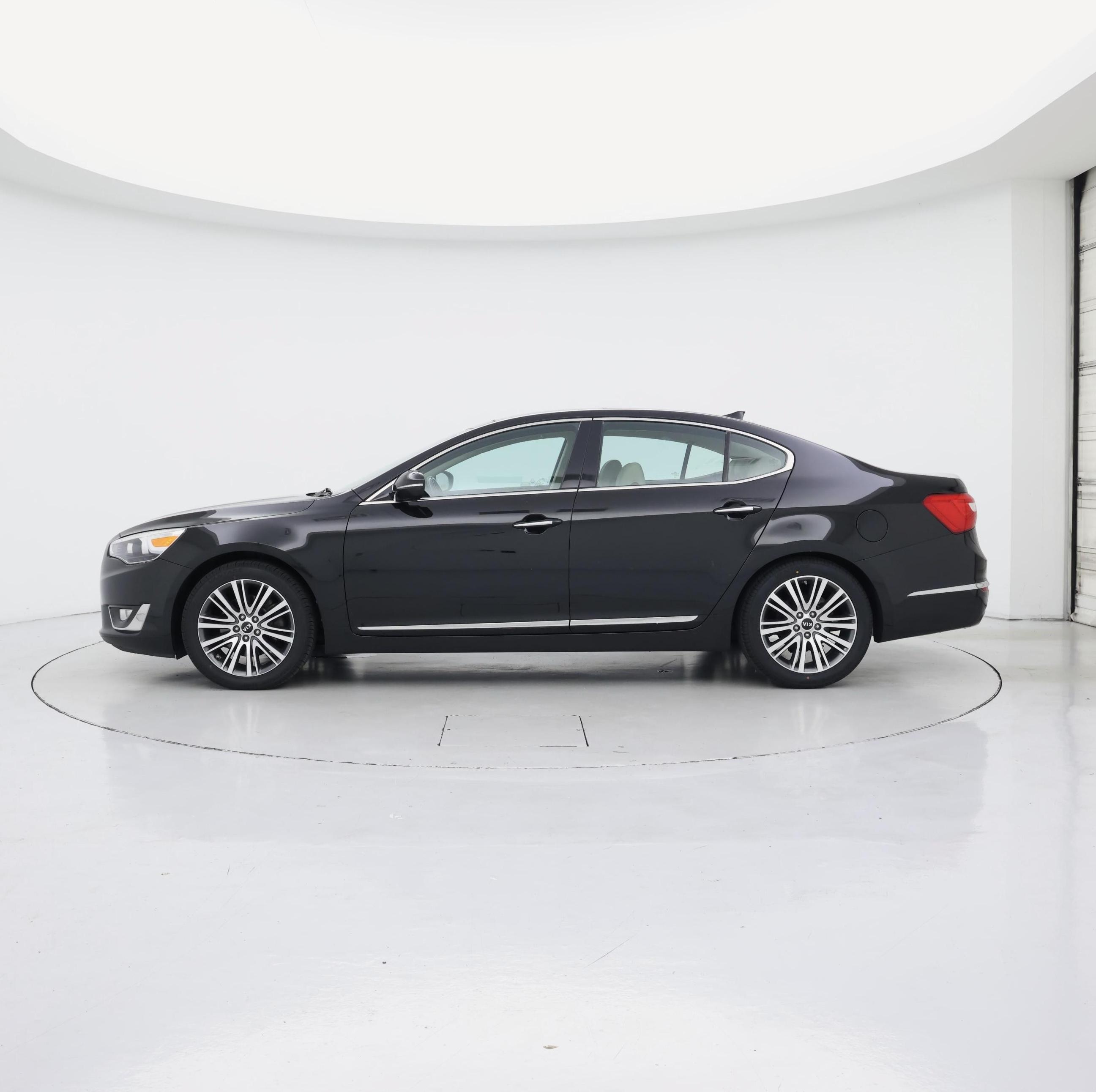 Thumbnail: 2016 Kia Cadenza - 3