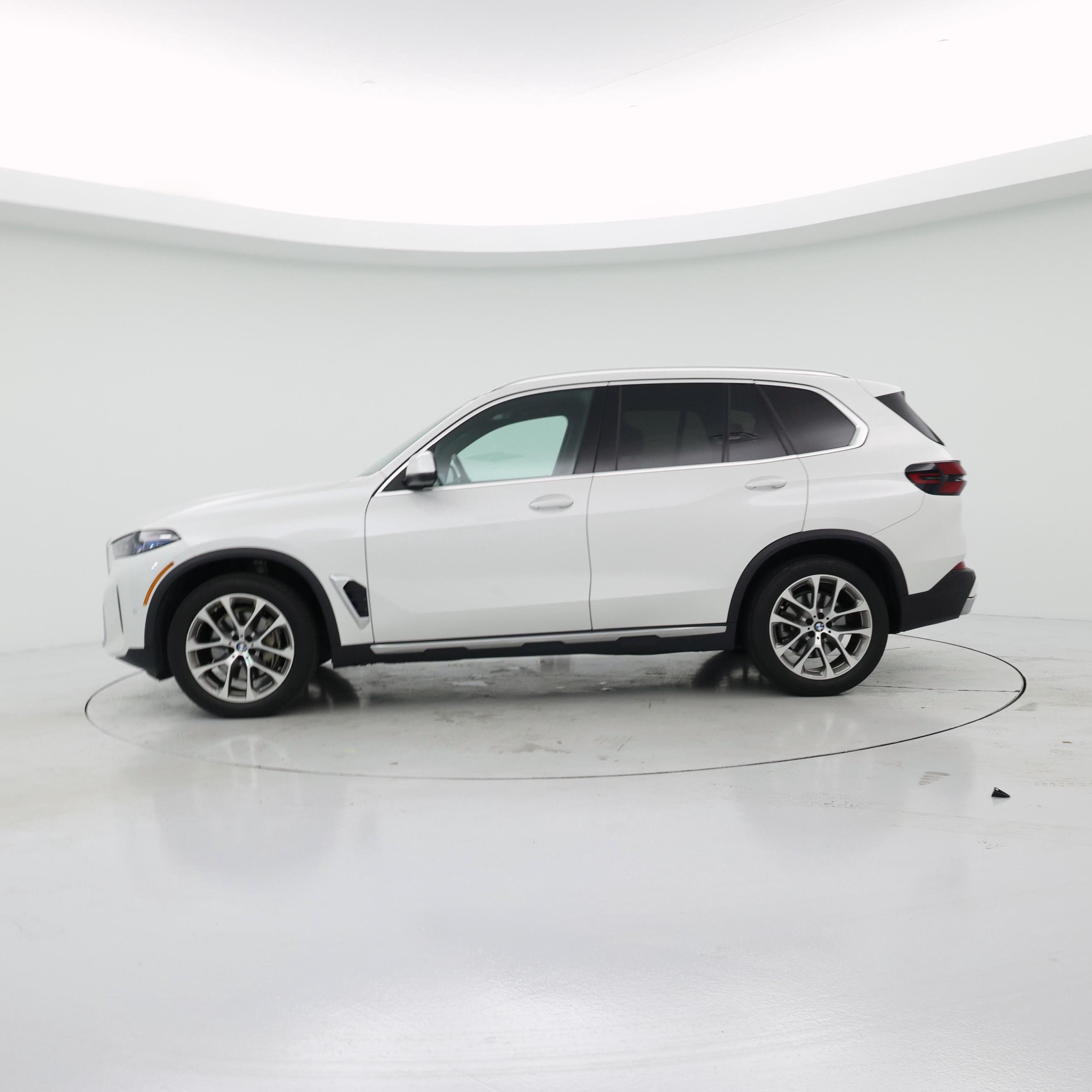 Thumbnail: 2025 BMW X5 - 3