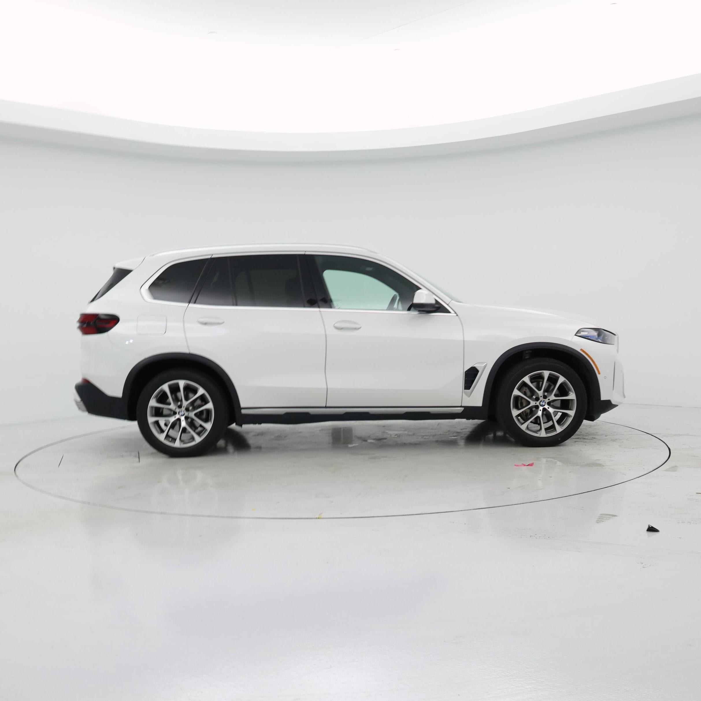 Thumbnail: 2025 BMW X5 - 7
