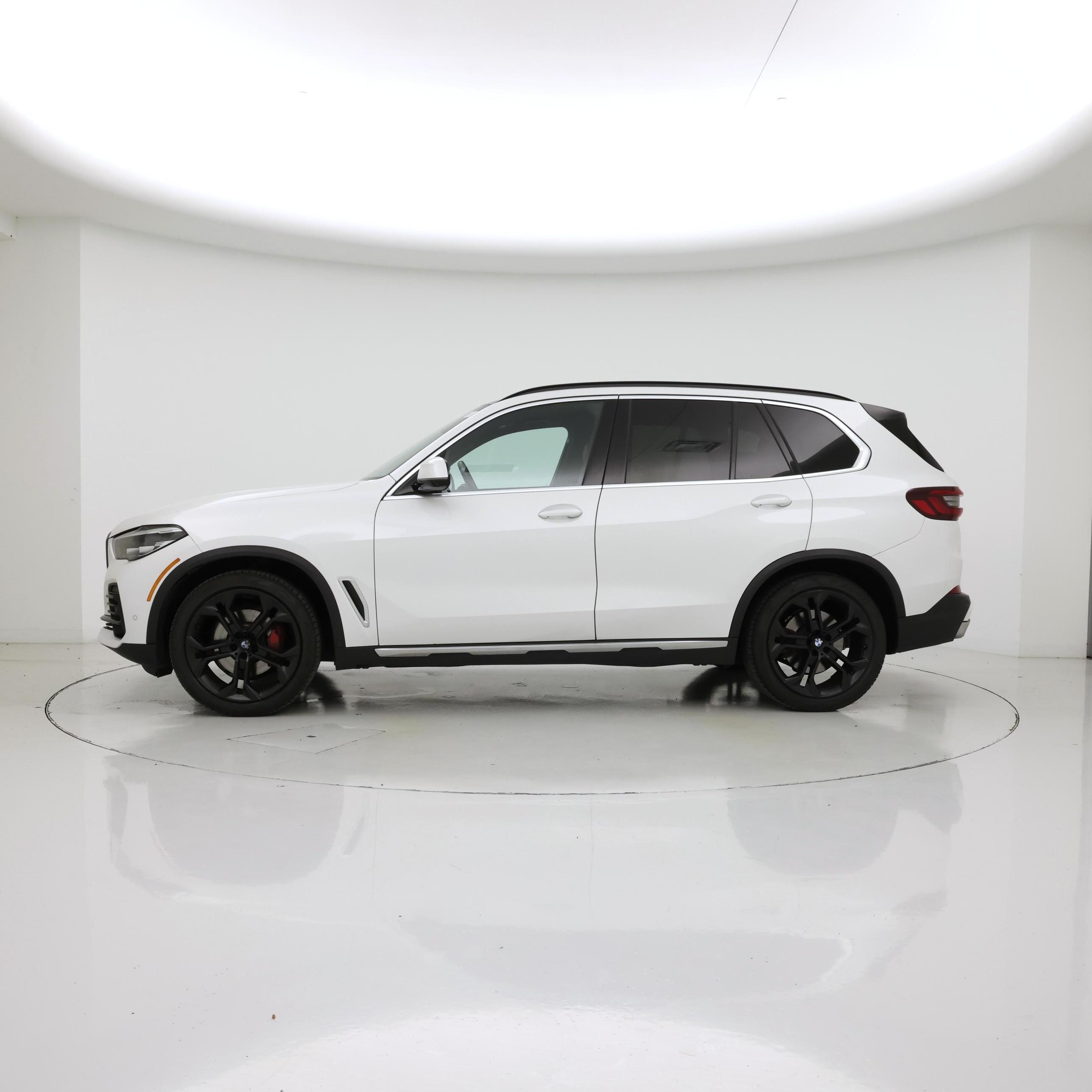 Thumbnail: 2022 BMW X5 - 3