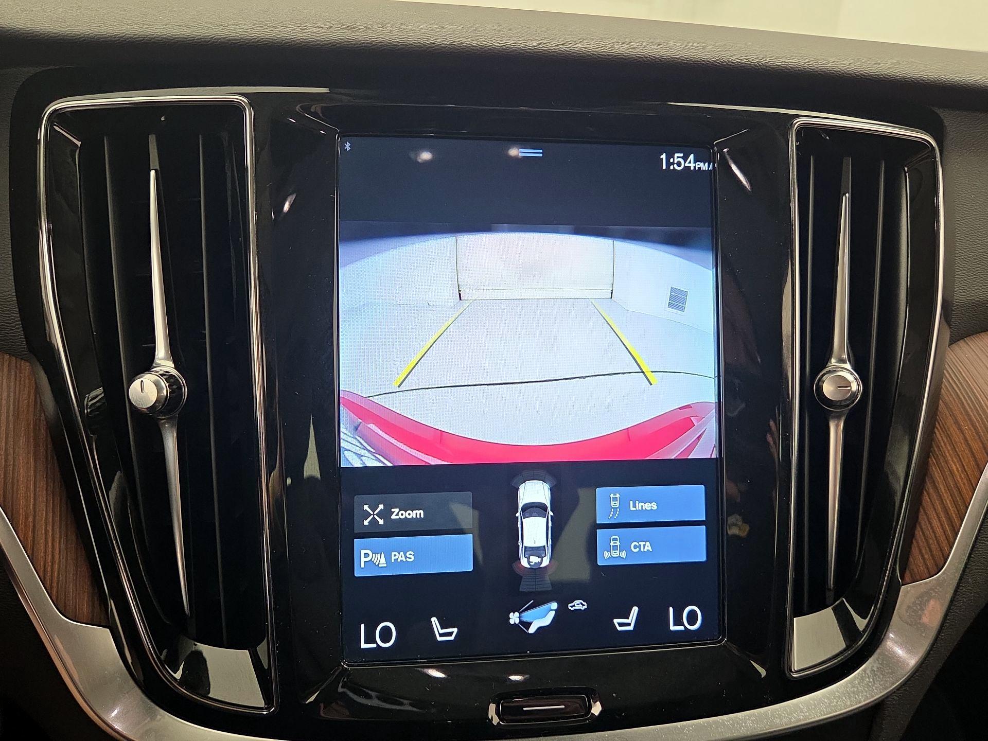 Thumbnail: 2019 Volvo S60 - 15