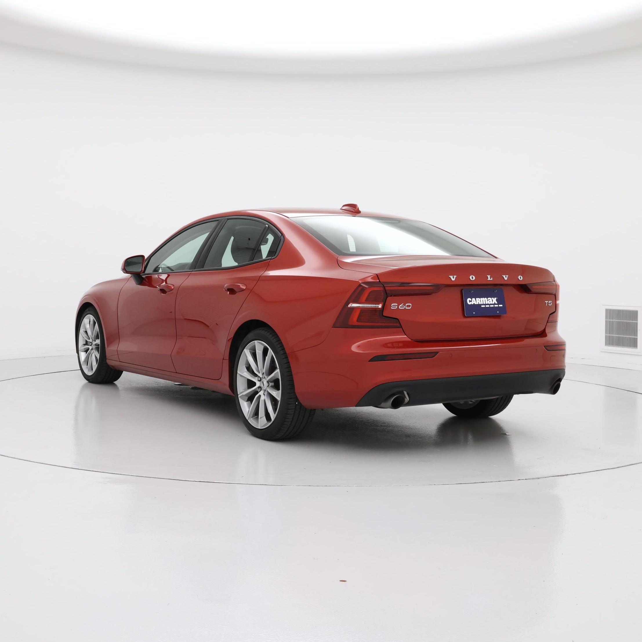 Thumbnail: 2019 Volvo S60 - 2