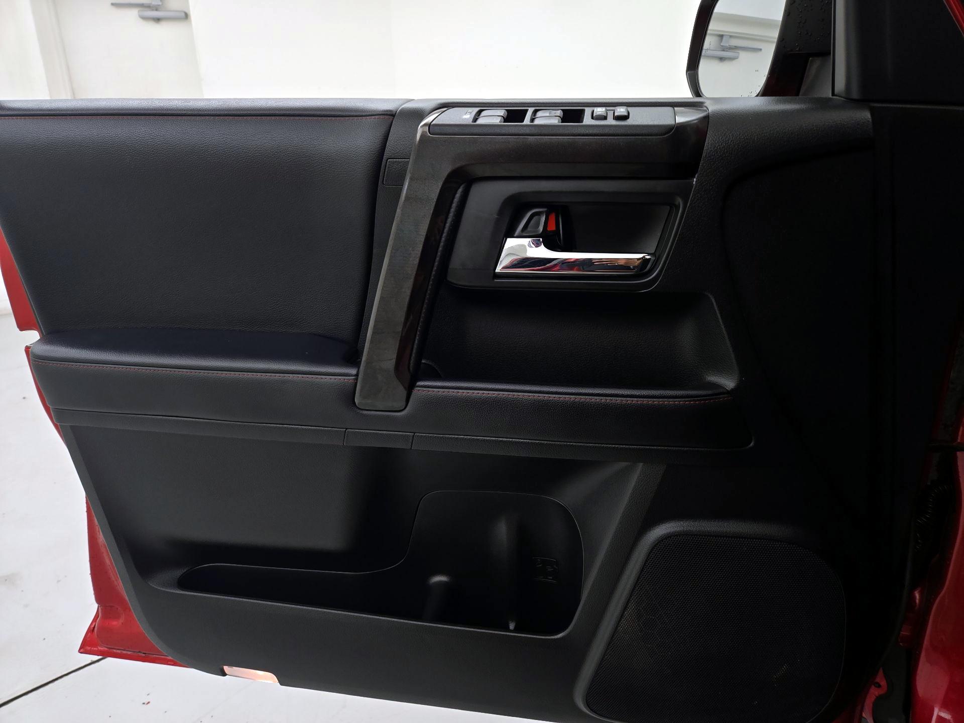 Thumbnail: 2022 Toyota 4Runner - 12