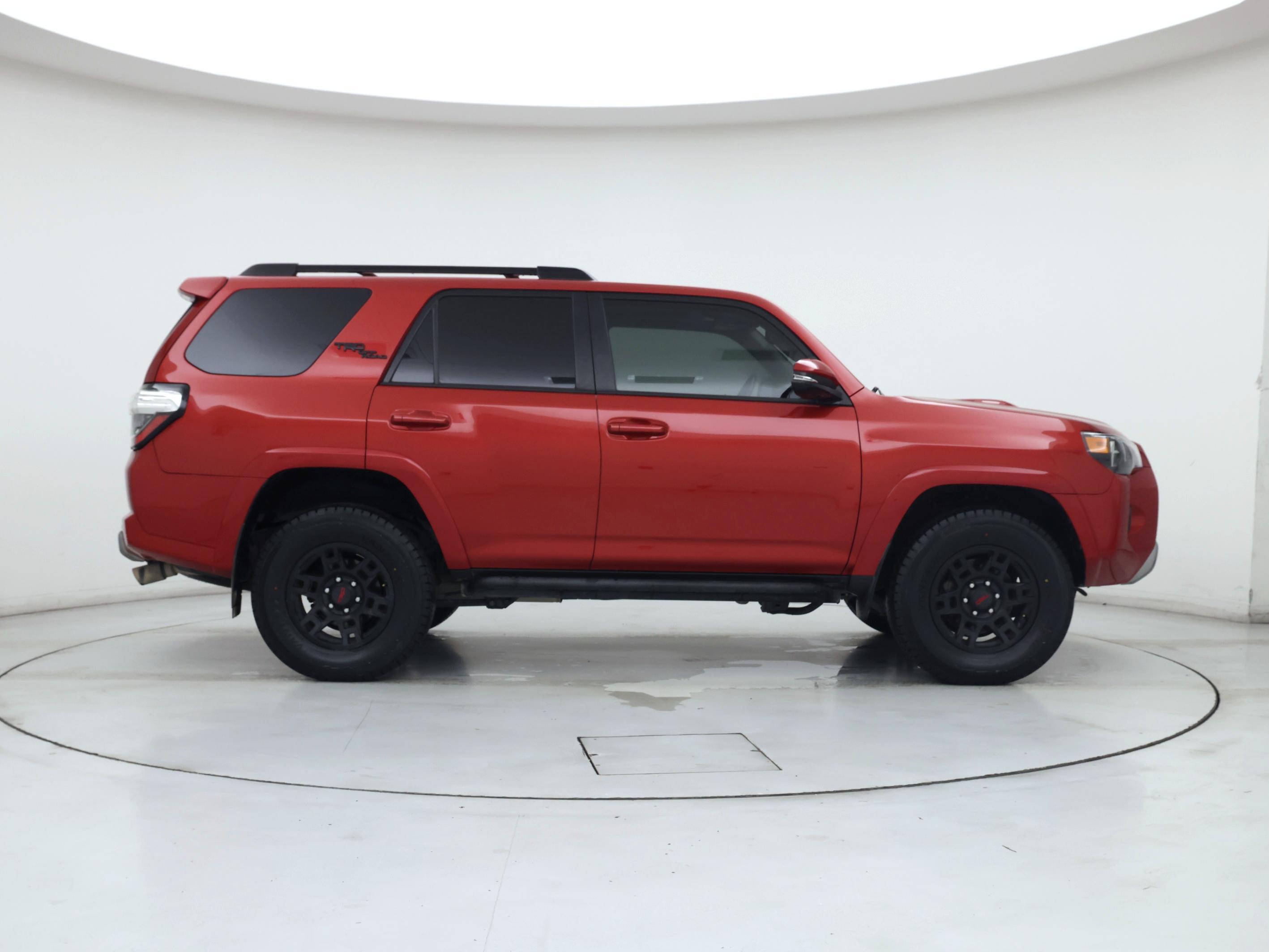 Thumbnail: 2022 Toyota 4Runner - 7