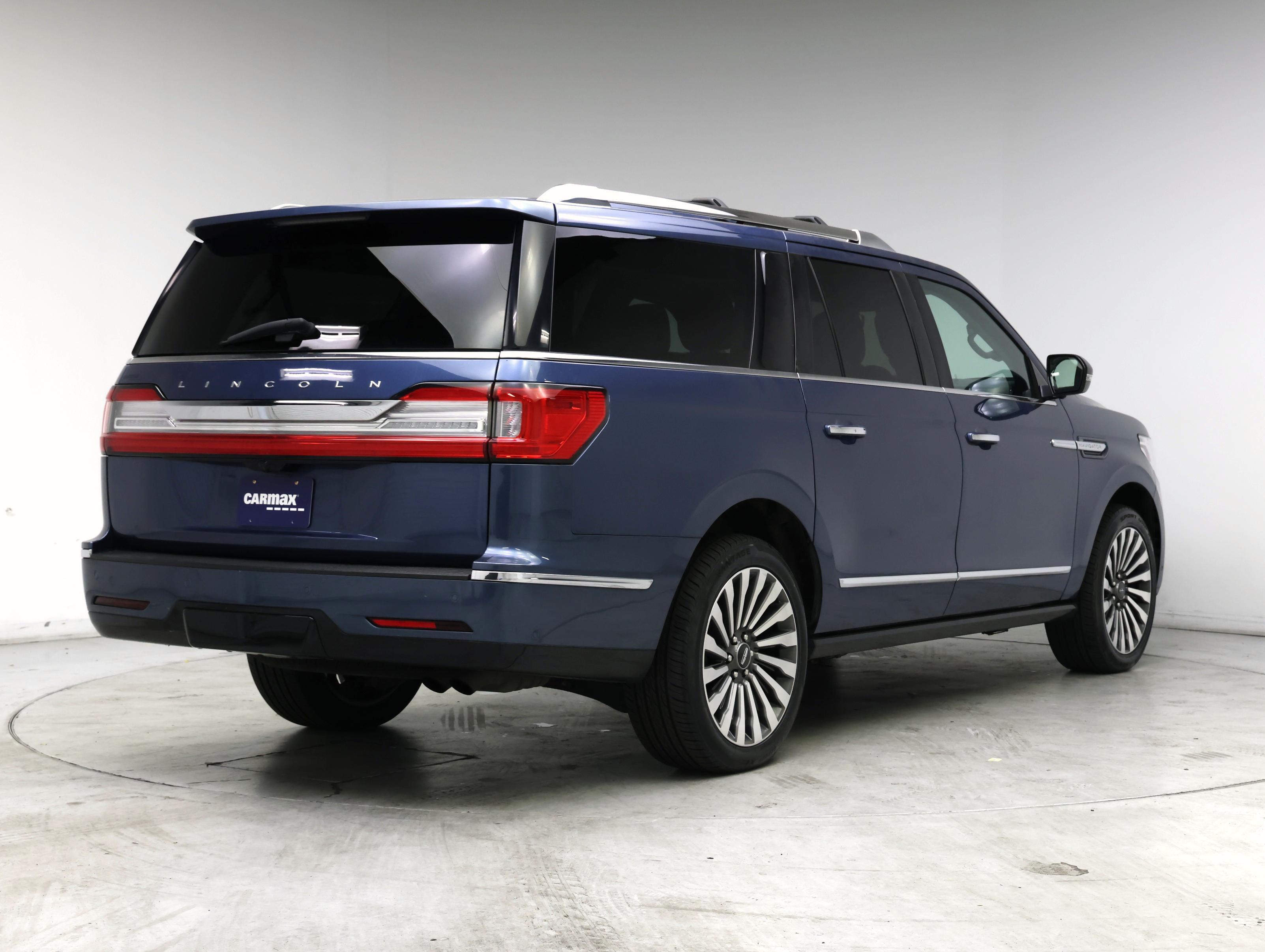 Thumbnail: 2019 Lincoln Navigator L - 8