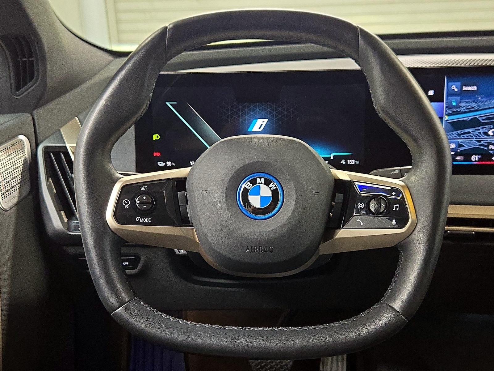 2023 BMW iX Base - Photo 11